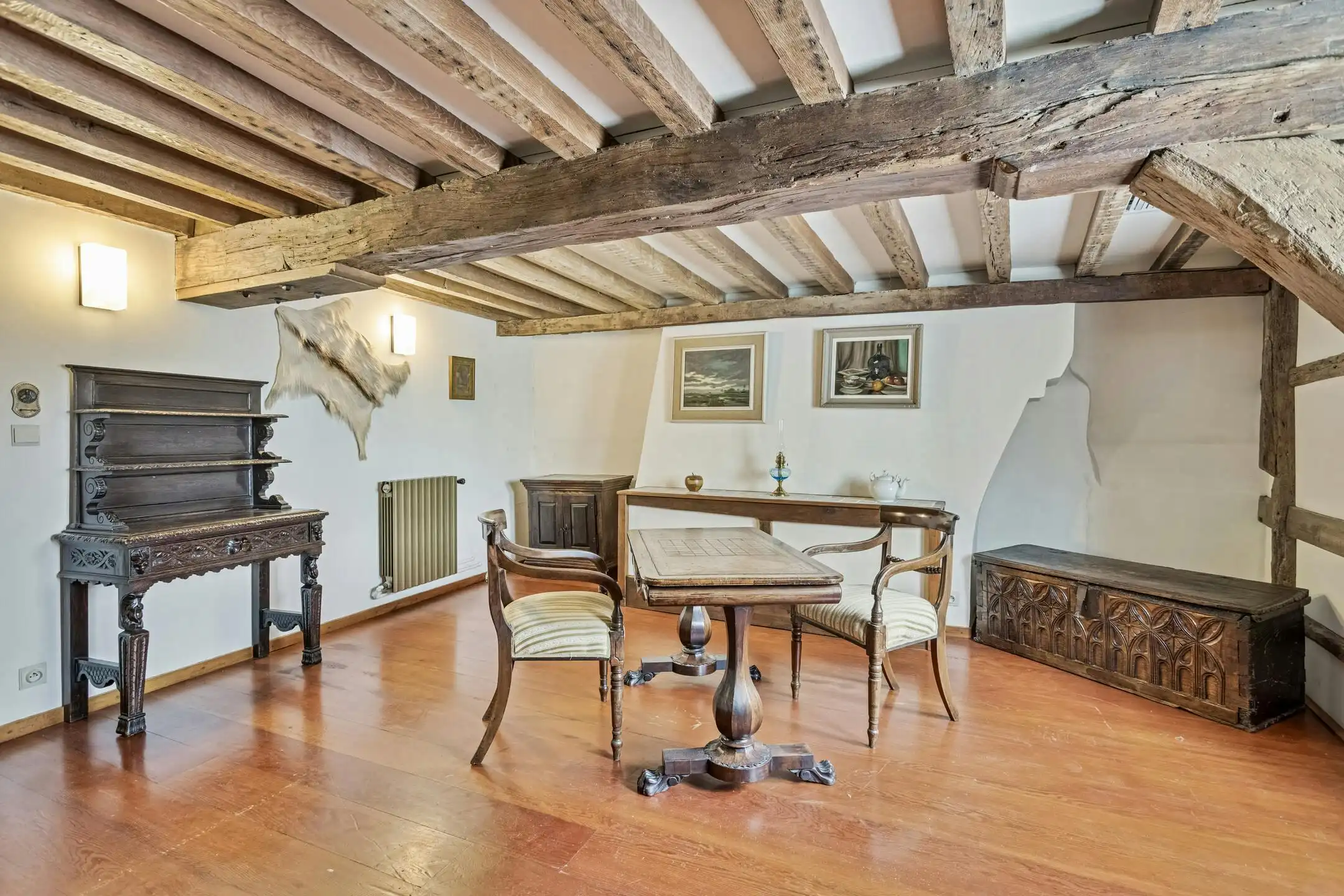 Karaktervol herenhuis met houten gevel te koop in Brugge foto 6