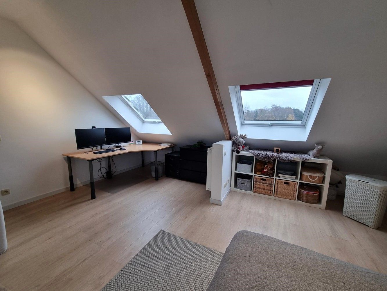 Totaal vernieuwde woning, 3 tot 4 slaapkamers met prachtig groen verzicht. Top ligging! foto 13