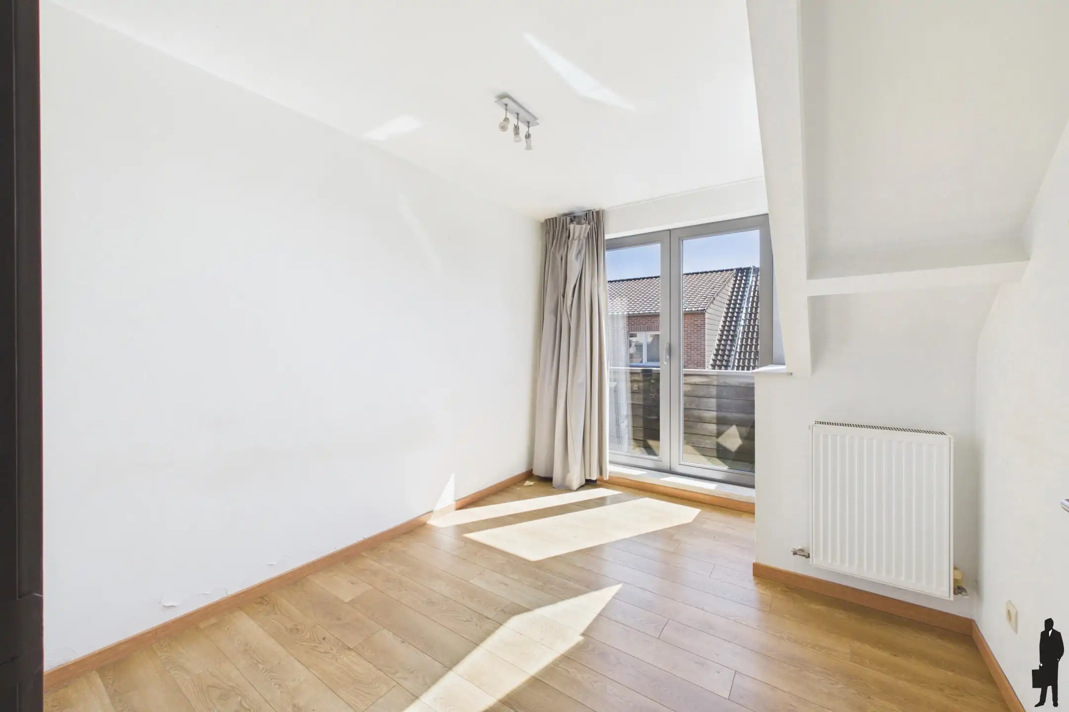 Ruim, lichtrijk duplex-appartement gelegen in het centrum van Hoogstraten foto 9