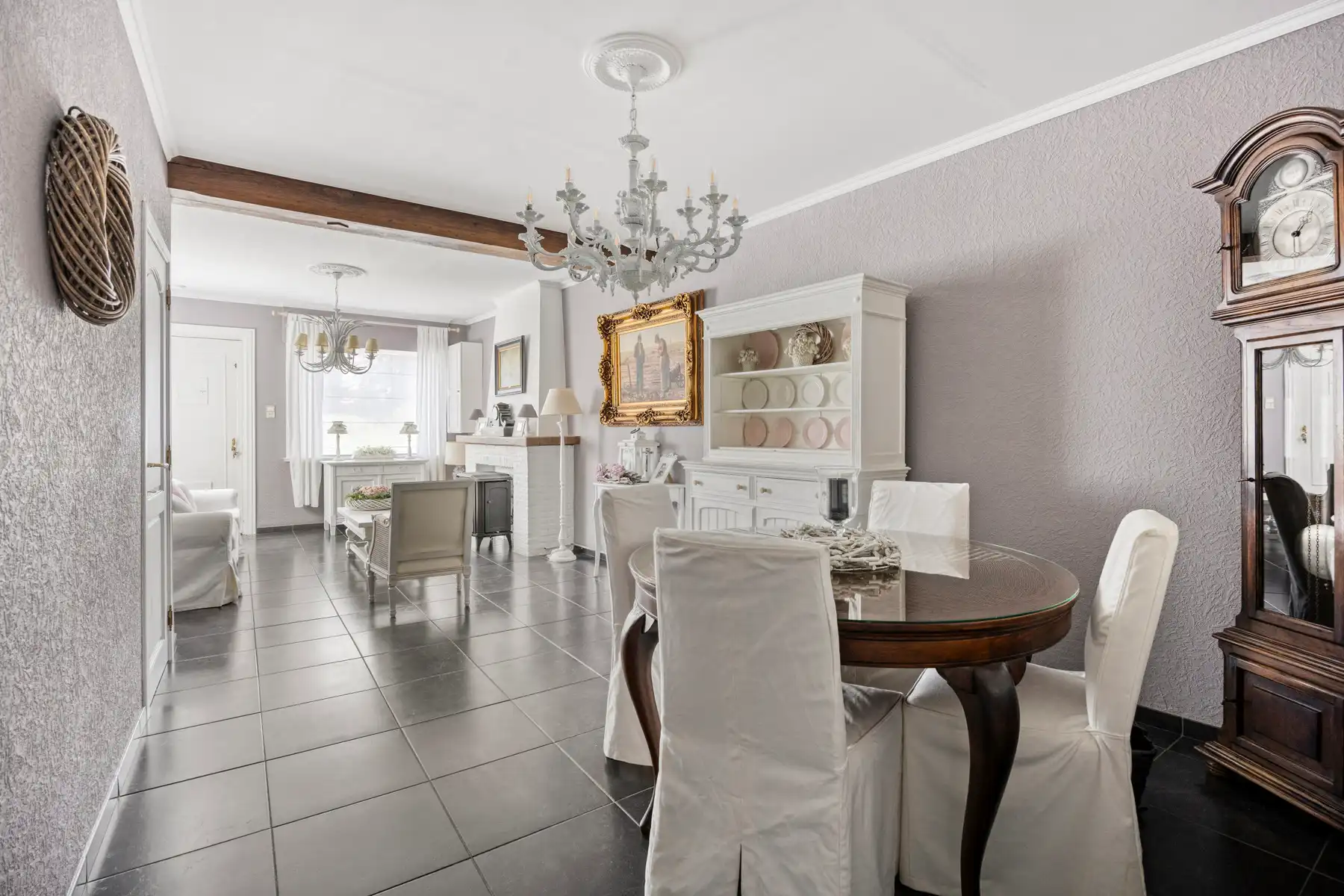 Instapklare woning in het centrum van Asse! foto 7