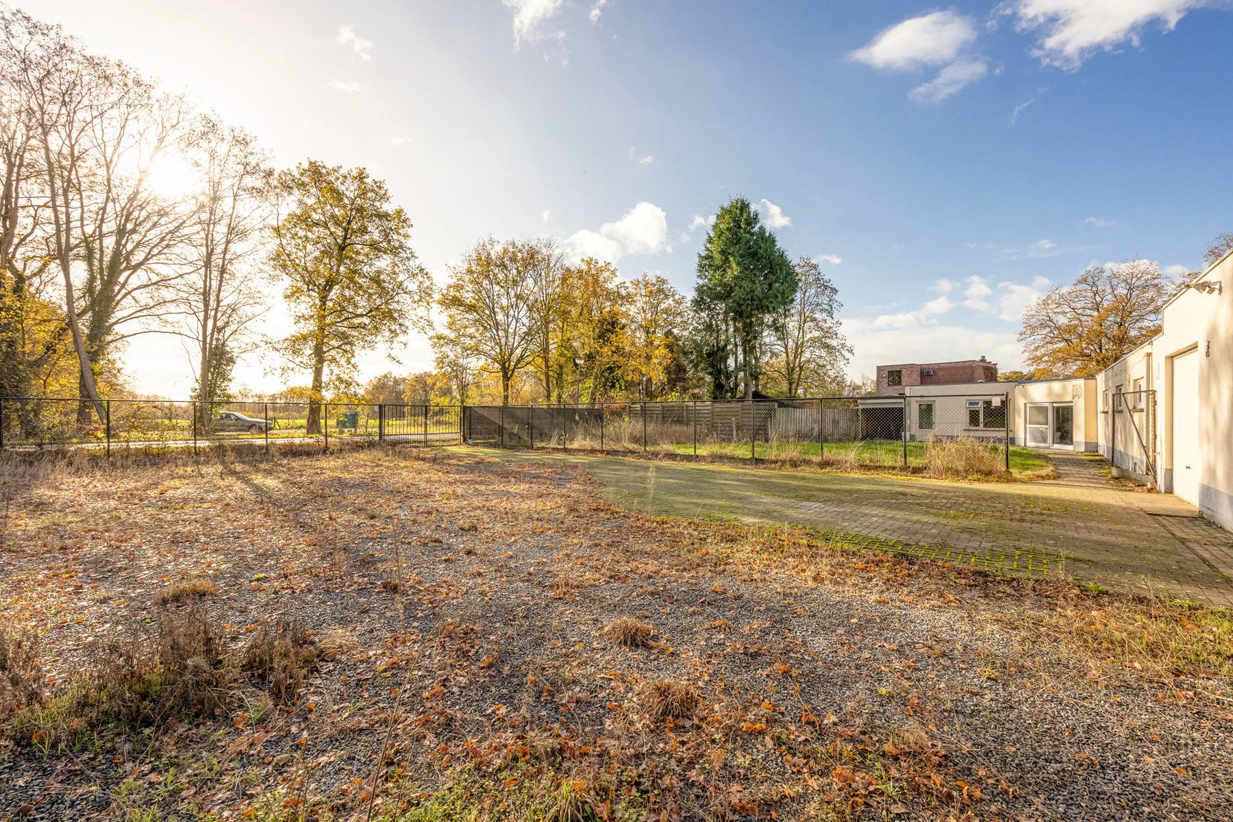 2 Woningen en opslagruimte op ca 2.525m². foto 18