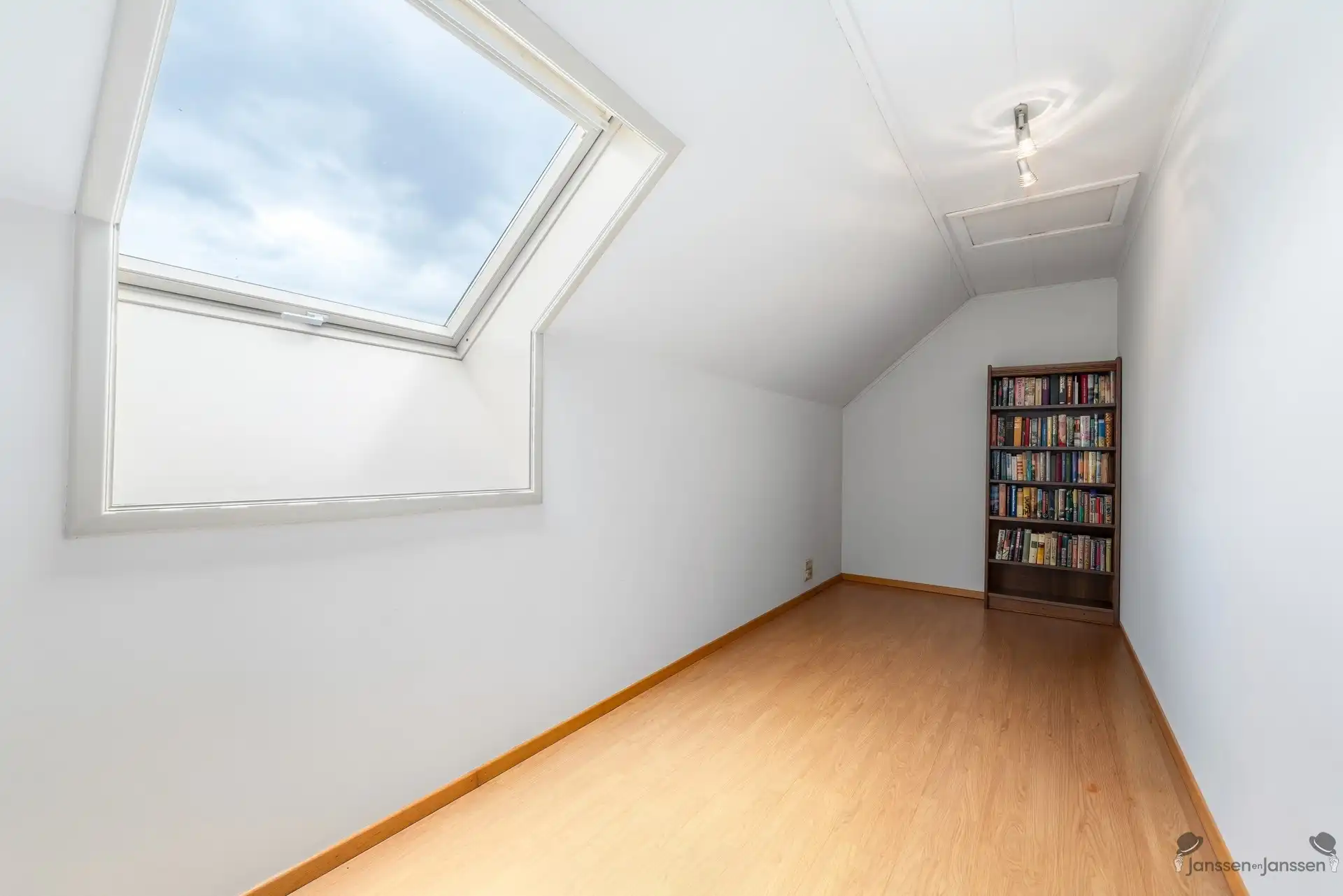 Prachtige lichtrijke villa met 4 slaapkamers op 826m². foto 19
