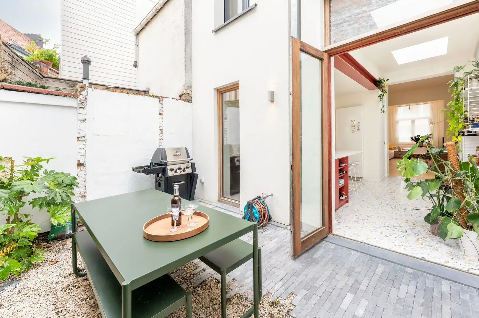 Gerenoveerde woning met 4 slpk en tuin foto 6