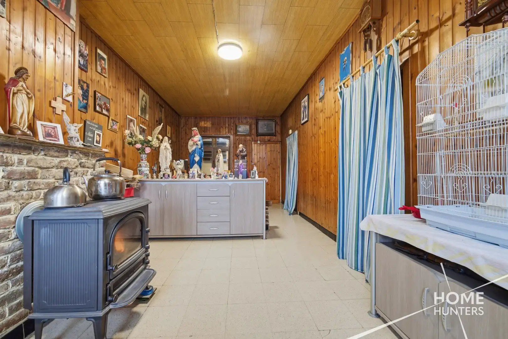 Te renoveren woning met 3 slaapkamers en ruime garage in Vlamertinge foto 4