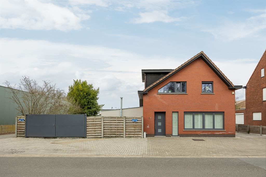 Woning met multifunctioneel magazijn foto 26