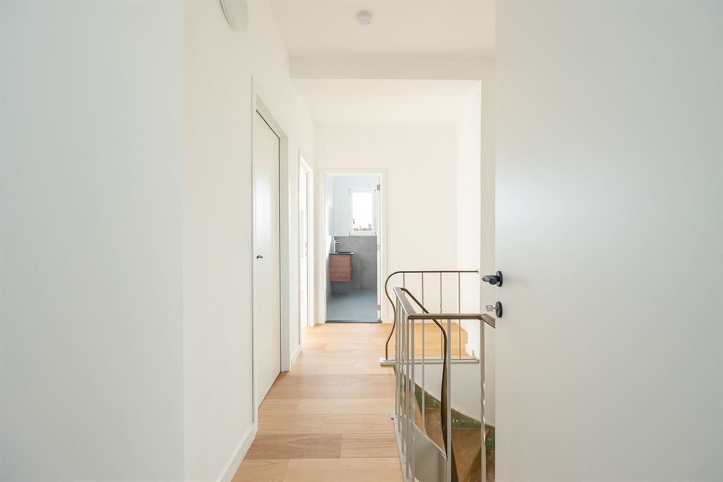 Gerenoveerde woning met zuidgerichte tuin foto 18