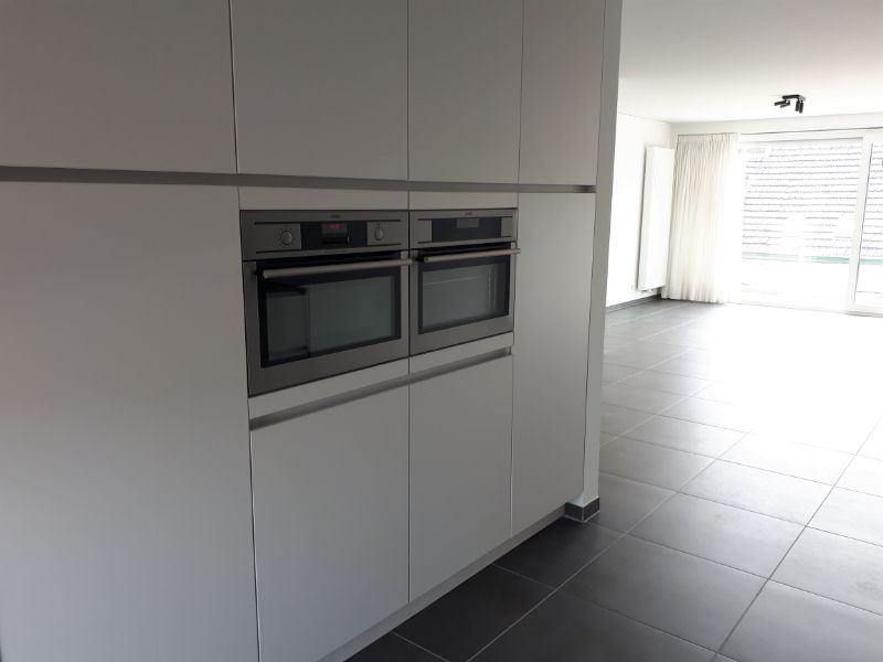 Roeselare centrum : Prachtig instapklaar nieuwbouwappartement voorzien van 2 slaapkamers en zuidgericht terras. (maximale bewoning 3 personen) foto 6