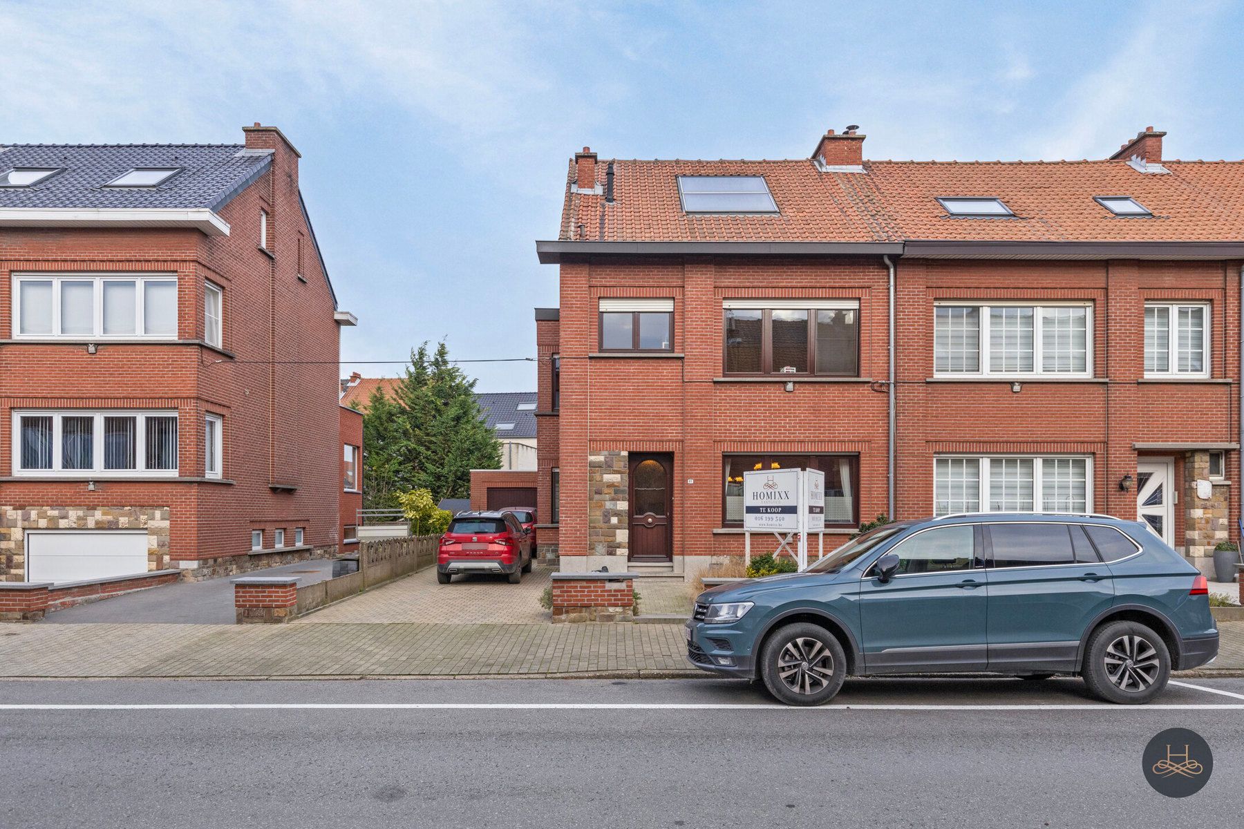 Instapklare halfopen woning in een rustige straat  foto 2