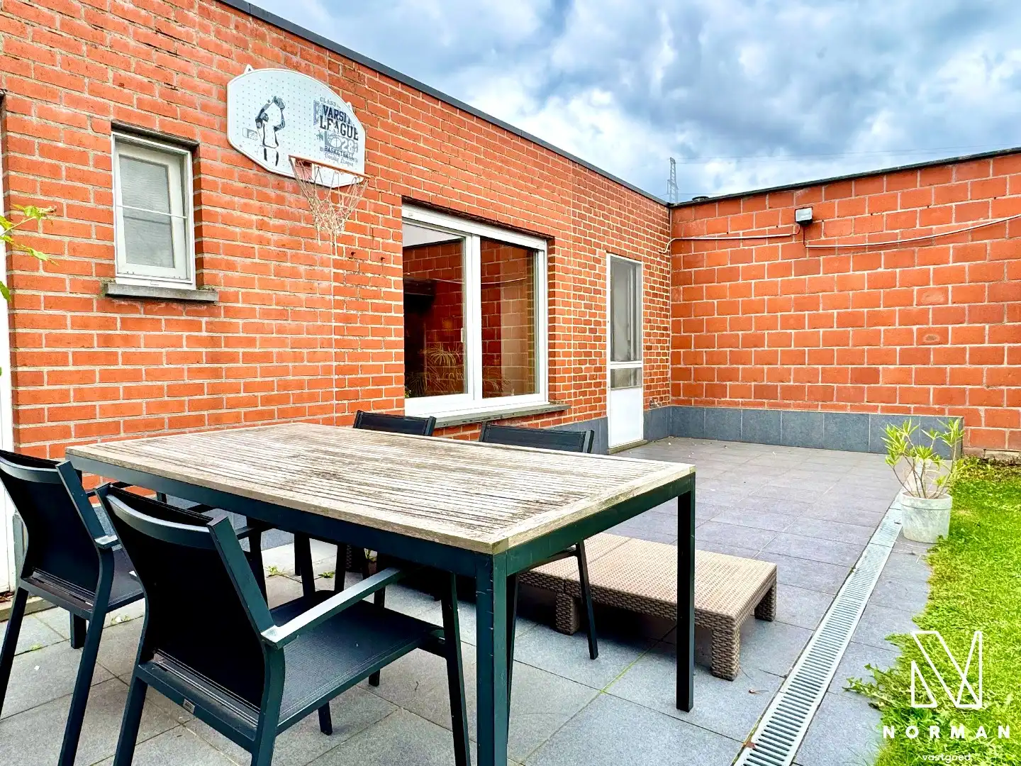 Instapklare woning met 2 slaapkamers, tuin en garage te huur in rustige woonwijk te Hulste! foto 23