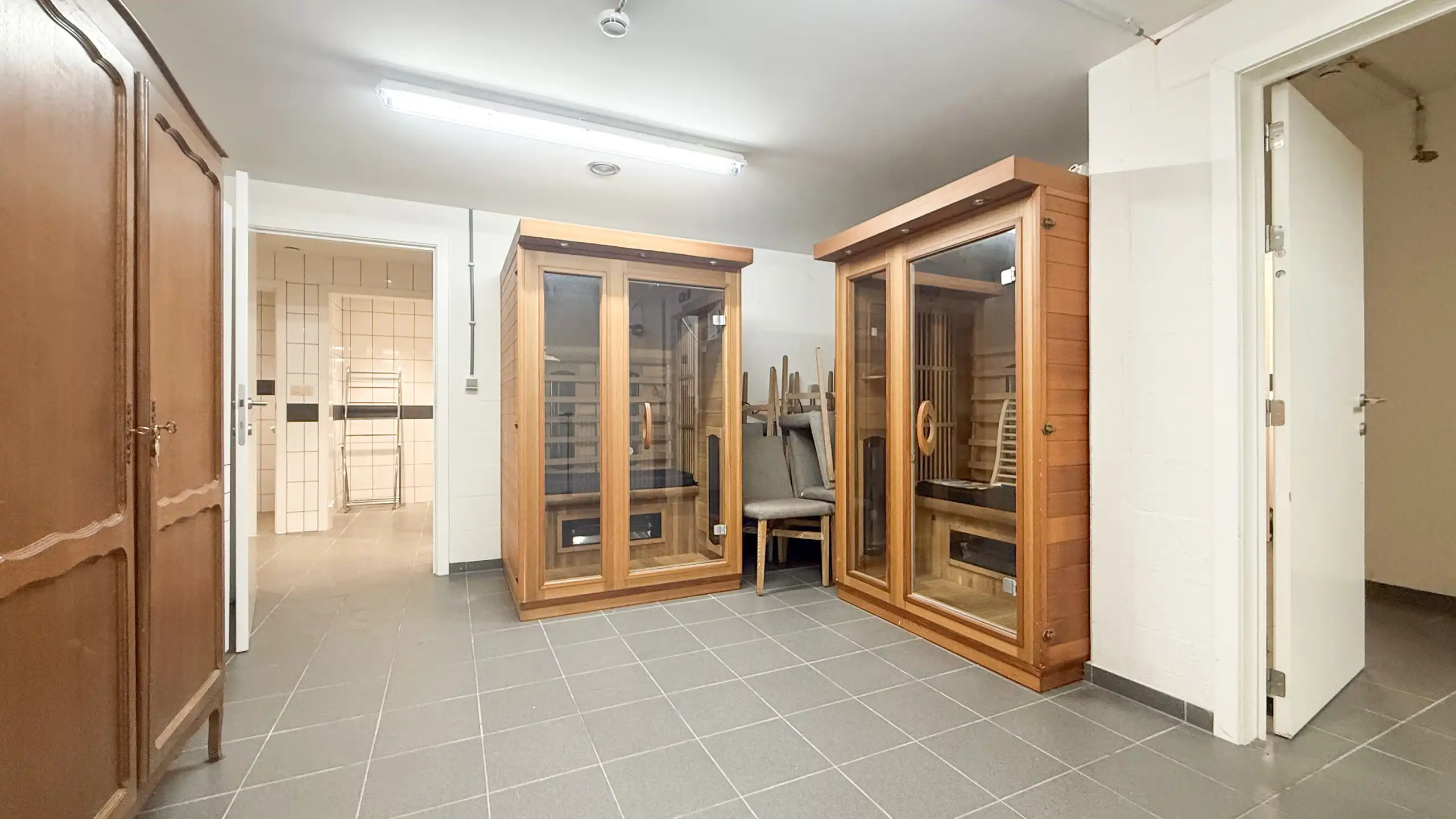 Veelzijdig investeringspand met 10 kamers, lift en kelder! foto 7