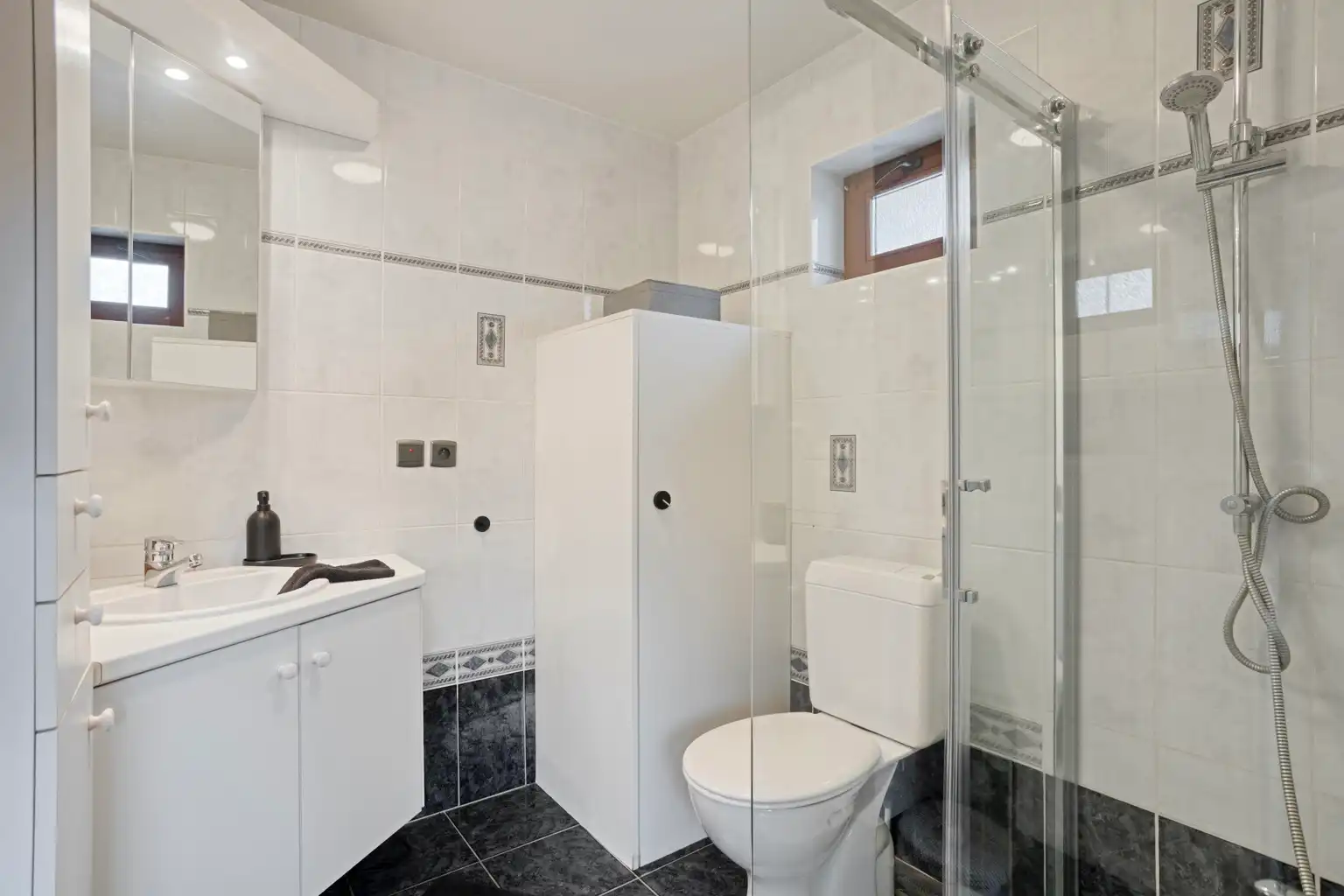  KARAKTERVOLLE DUBBELWOONST IN EEN DOODLOPENDE STRAAT  foto 8