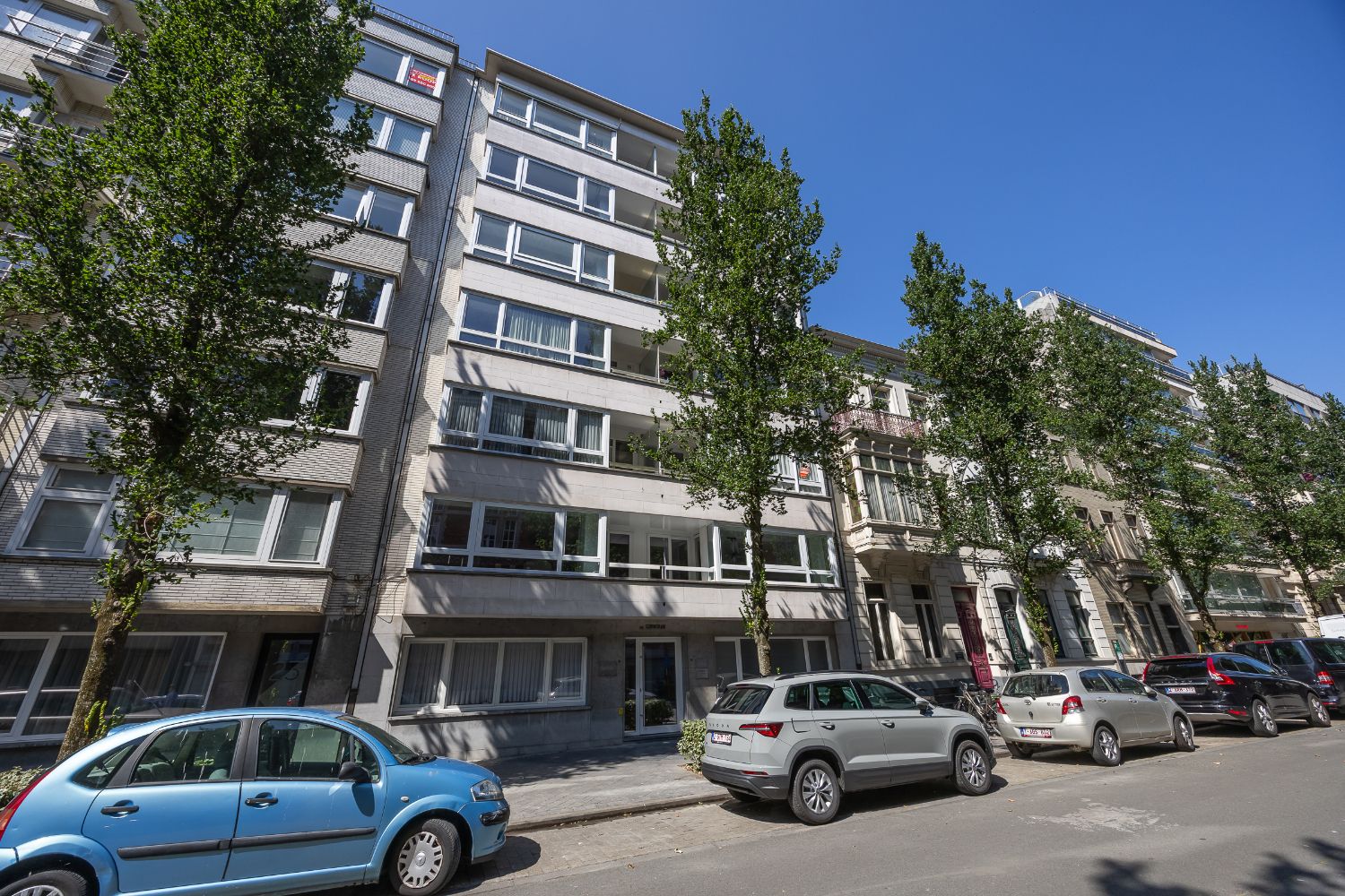 Gerenoveerd twee slaapkamer appartement op centrale ligging foto 22