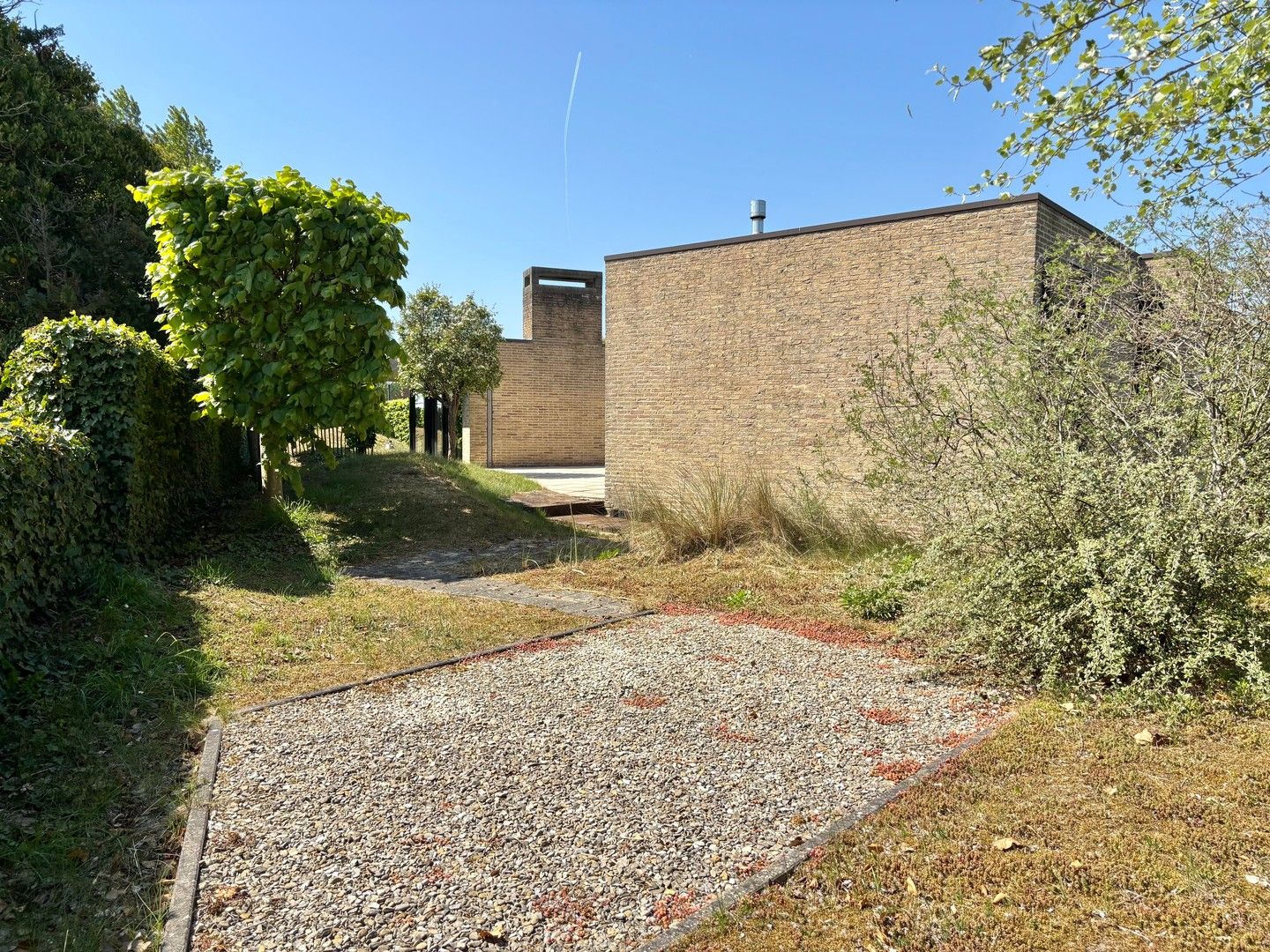 Bijzondere modernistische Villa te huur residentieel gelegen foto 21