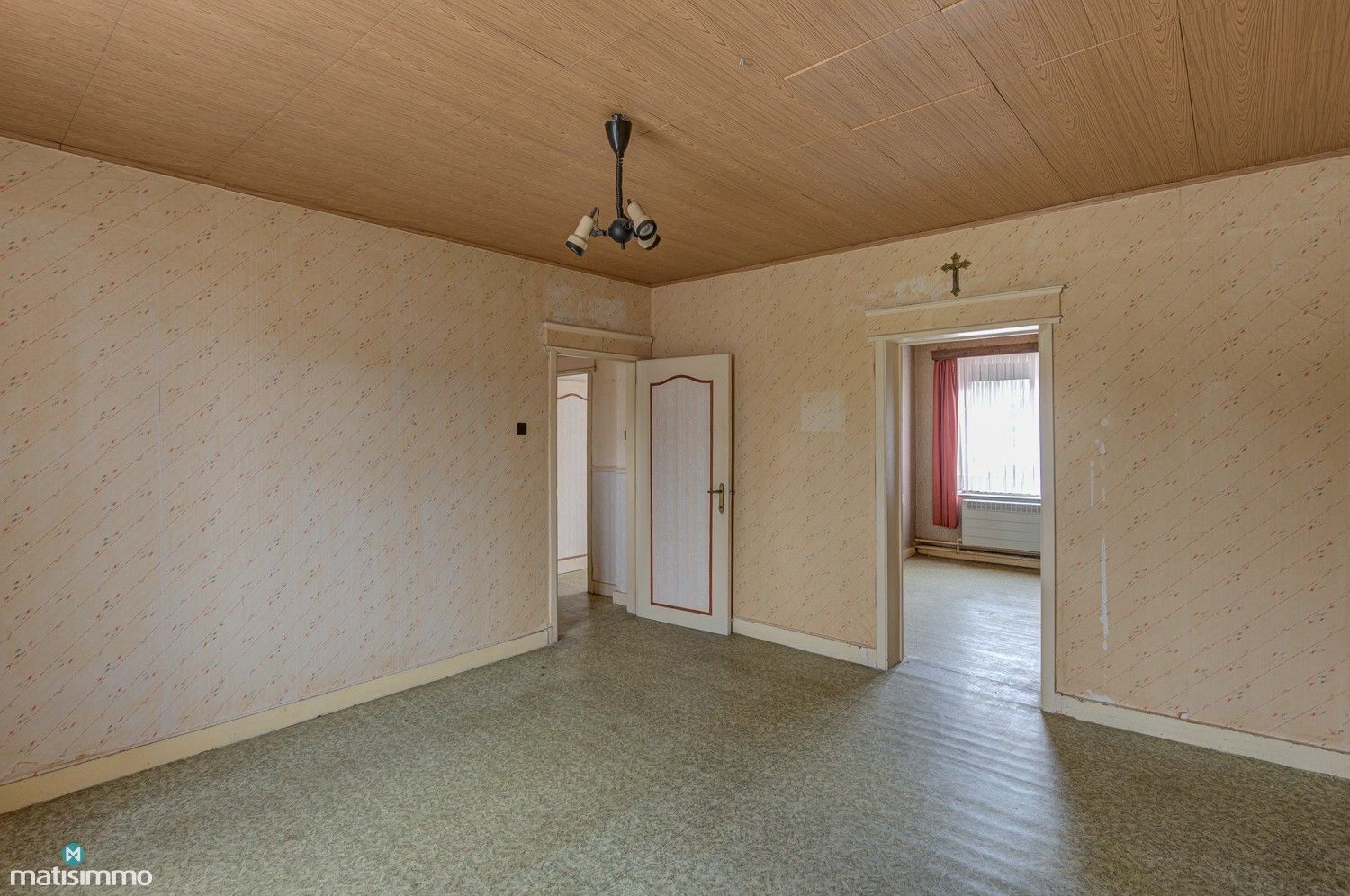 GEZINSWONING MET RUIME TUIN EN DRIE SLAAPKAMERS IN MARTENSLINDE foto 17