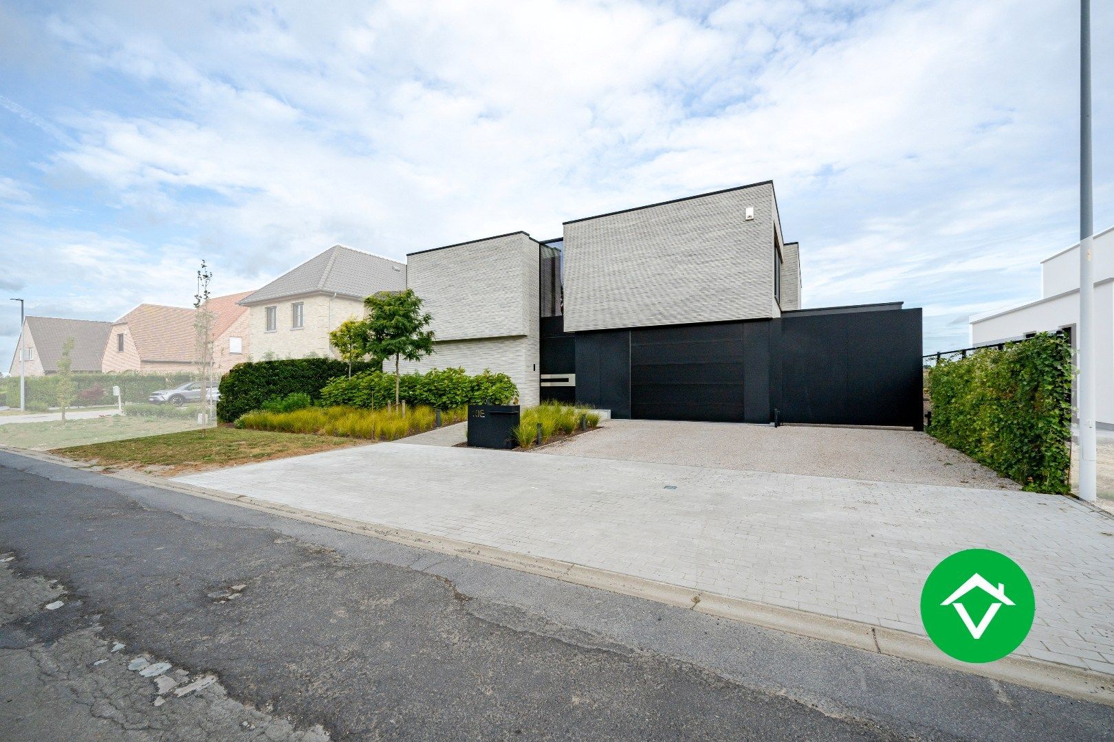 Exclusieve, moderne villa in Koekelare met zwembad, poolhouse, wellness en privécinema – ultiem wonen in luxe en stijl, met oog voor perfectie. foto 5
