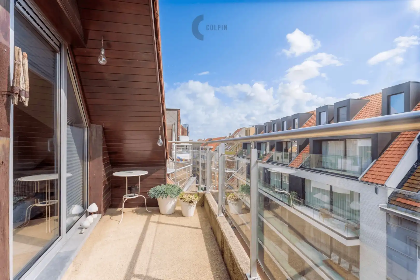 Lichtrijk appartement vlakbij de zee in Heist foto 7