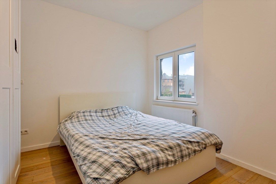 Gerenoveerd penthouse app. 3 slpk. met terras en kelder foto 9