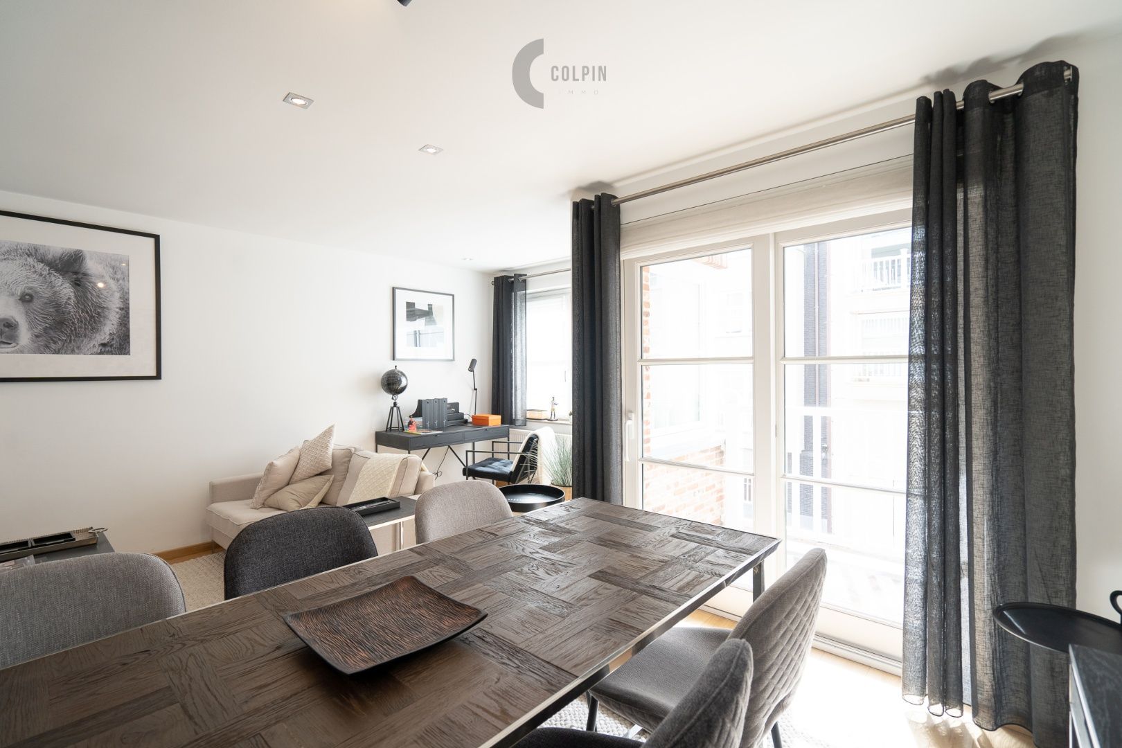 Instapklare duplex gelegen in een zijstraat van de Dumortierlaan foto 2