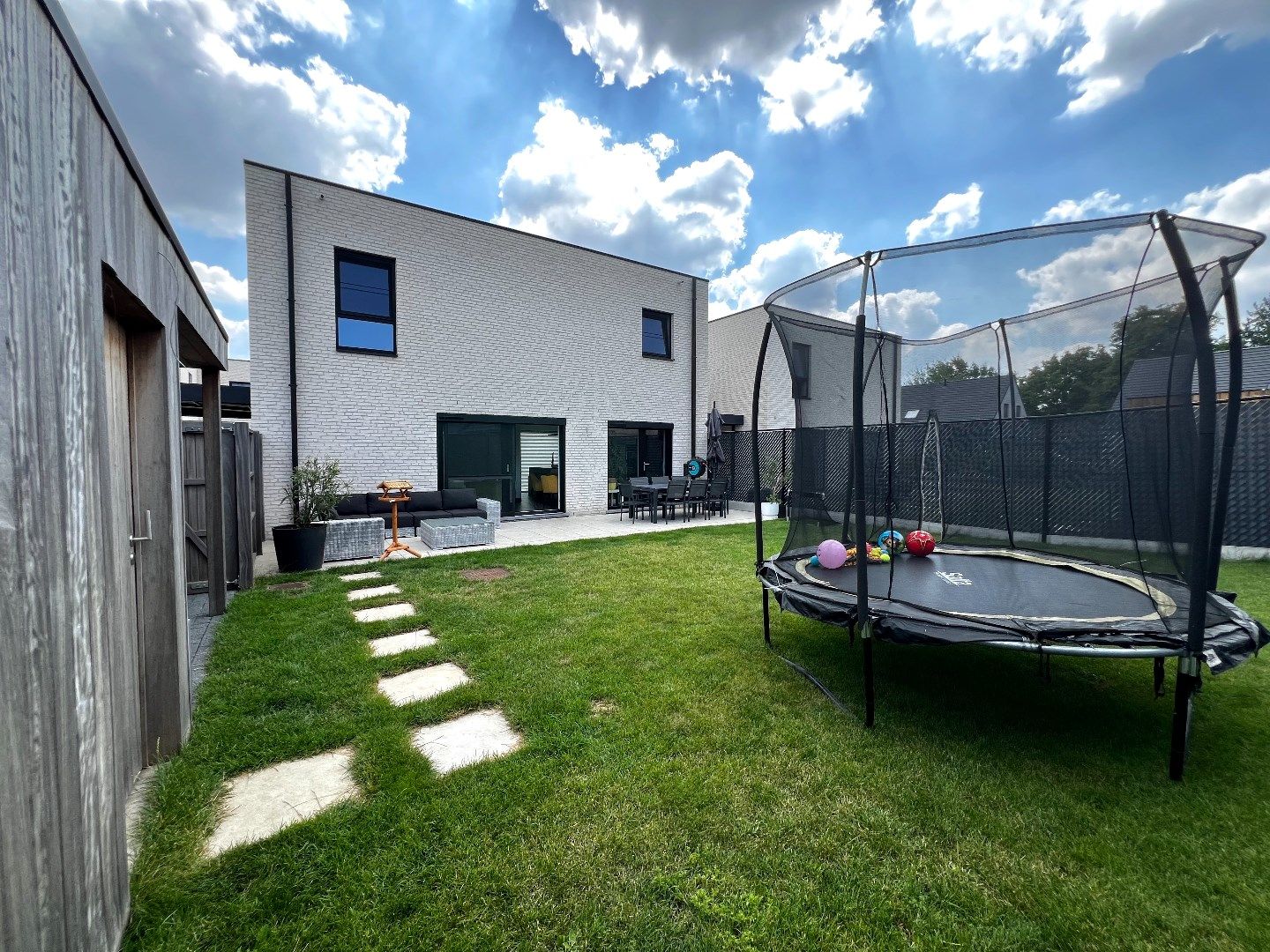Halfopen bebouwing te koop te Deerlijk. foto 35