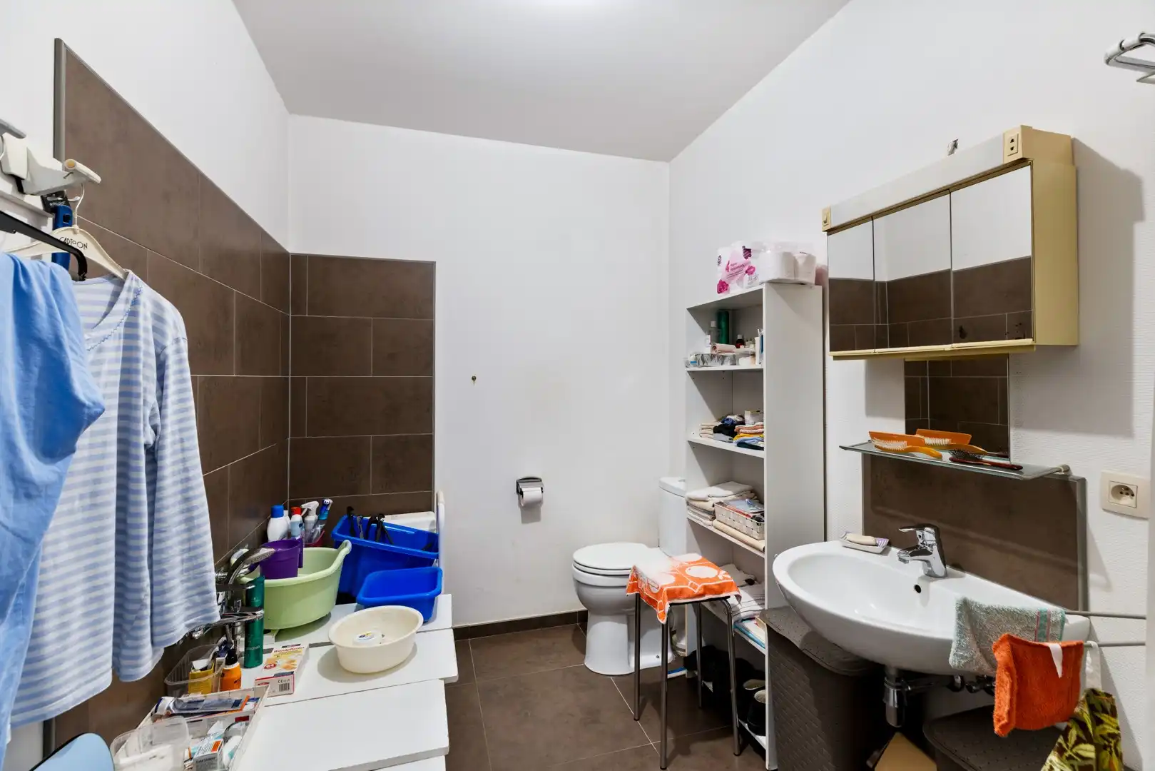 Uitstekend onderhouden opbrengsteigendom met 7 instapklare appartementen en 2 garages in het centrum van Izegem foto 10