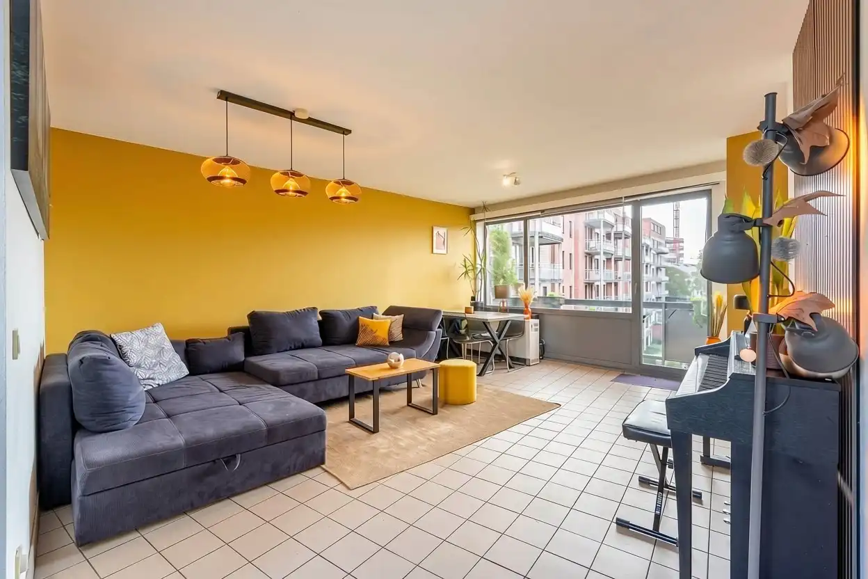 Centraal gelegen appartement met 2 slaapkamers, een terras en de mogelijkheid om een autostaanplaats en kelder bij aan te kopen te Leuven! foto 2