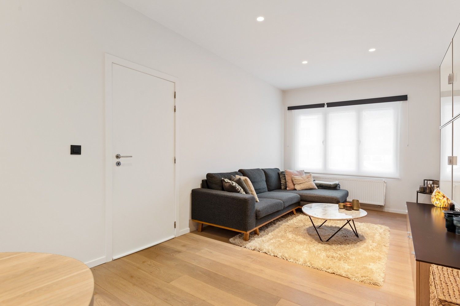 Instapklare, volledig gerenoveerde woning met uitstekende ligging in Schoten foto 7