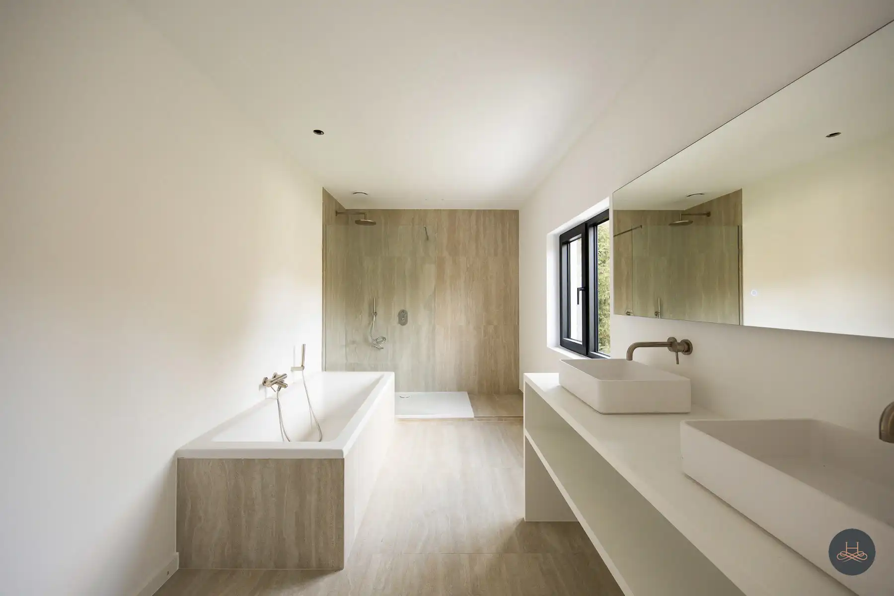 In het groen gelegen imposante vernieuwbouw  foto 15