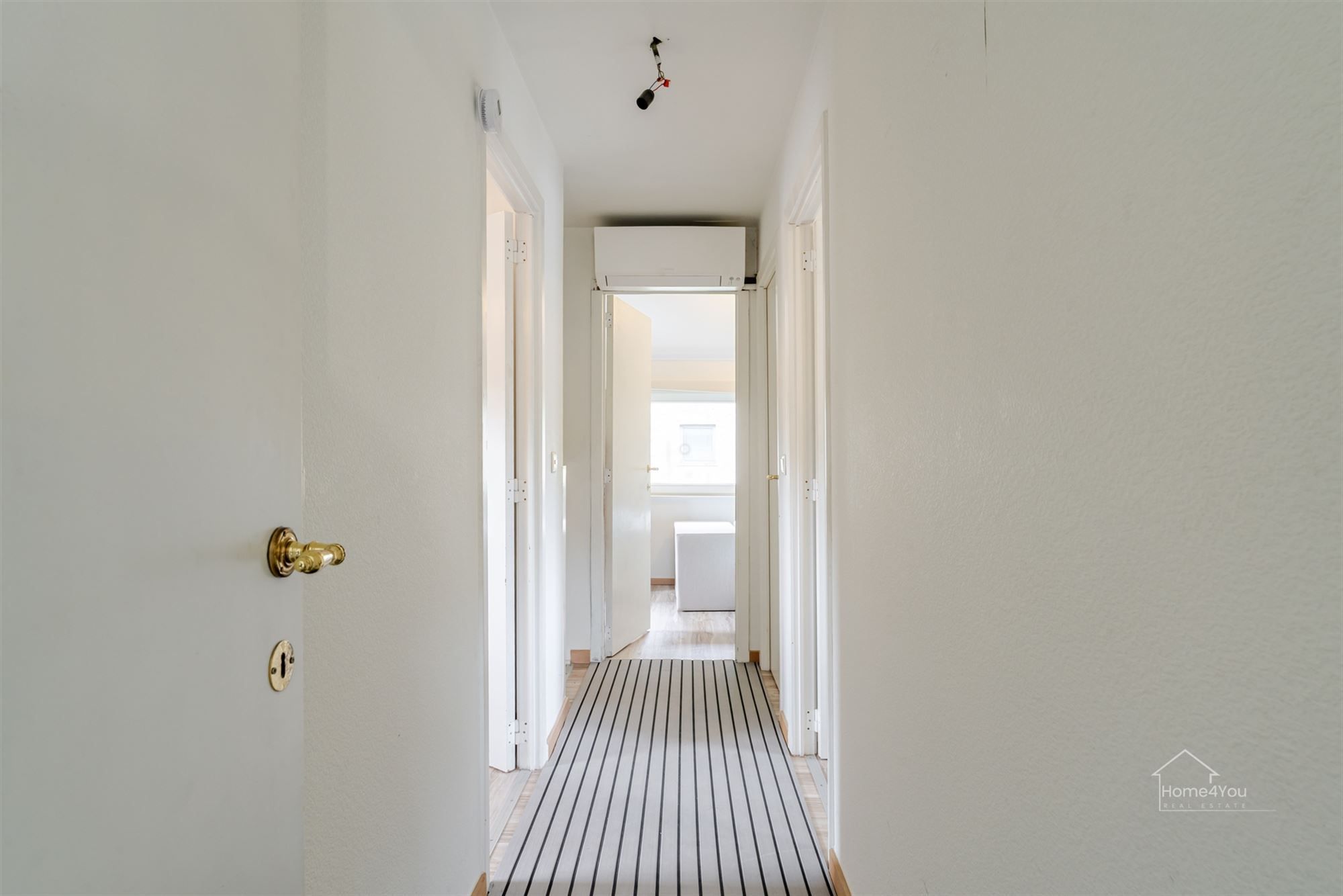 Instapklare en energiezuinige woning met mooie tuin. foto 8