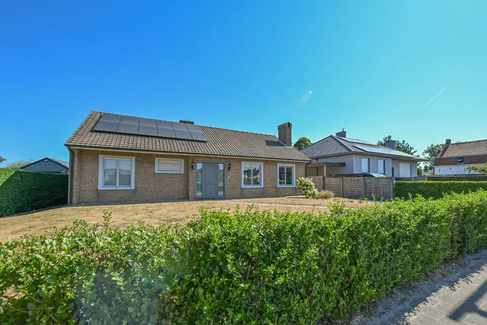 Gelijkvloerse ruime gezinswoning op 863 m2 met ruime garage  foto 22