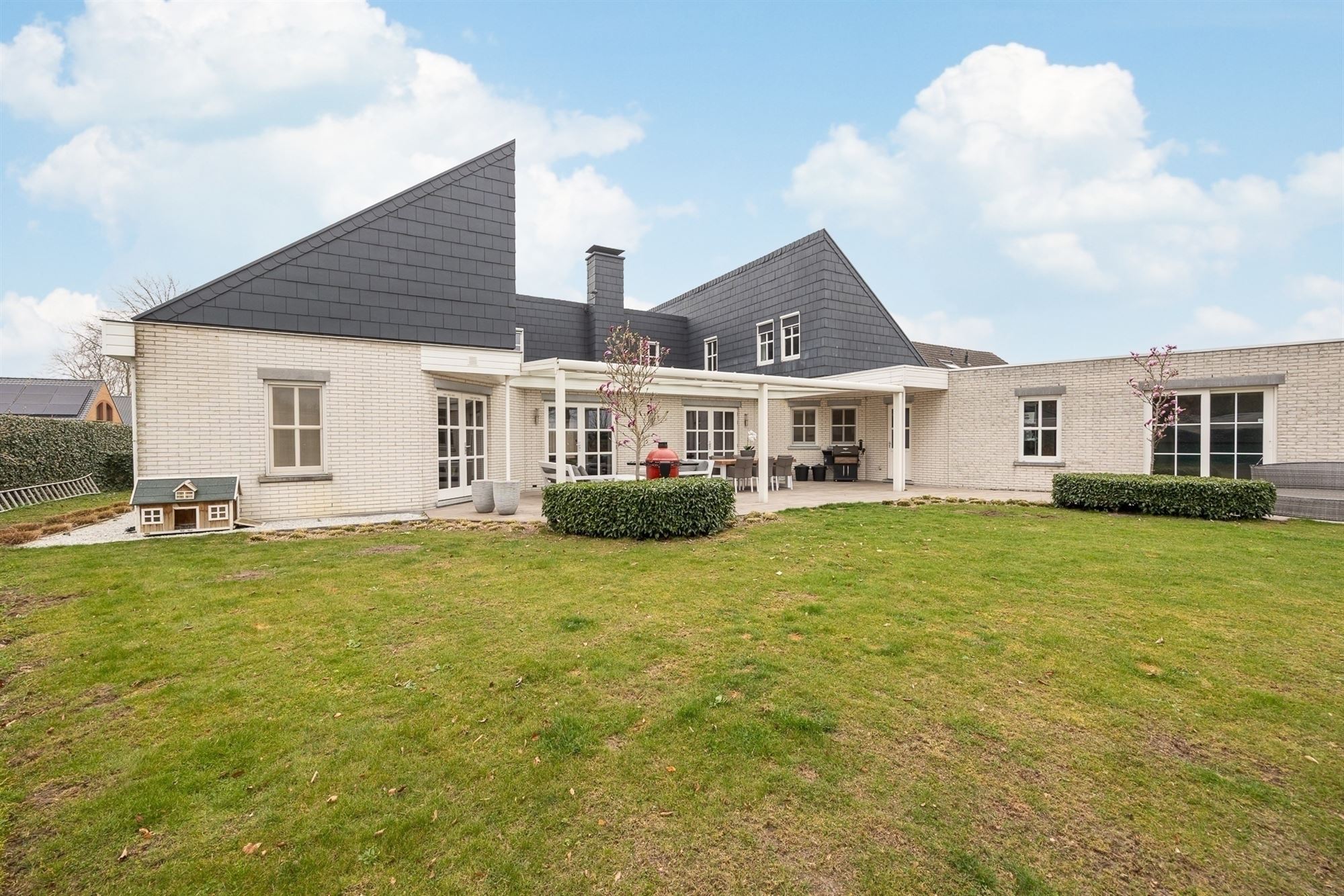 Moderne vrijstaande woning met royale tuin  foto 5