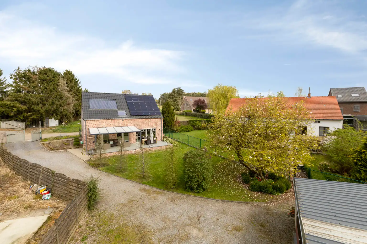 Mooie, recente woonst met tuin op een rustige locatie  foto 29