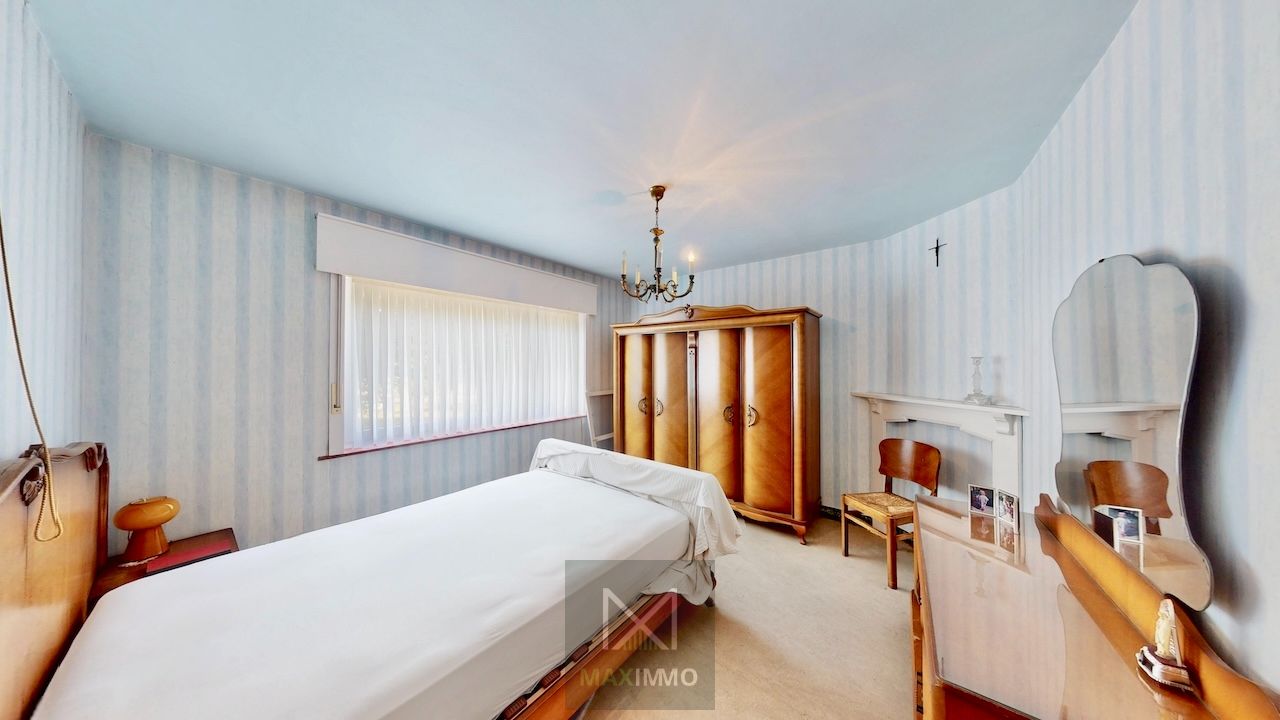 Te renoveren woning met potentieel op toplocatie in Wevelgem foto 10