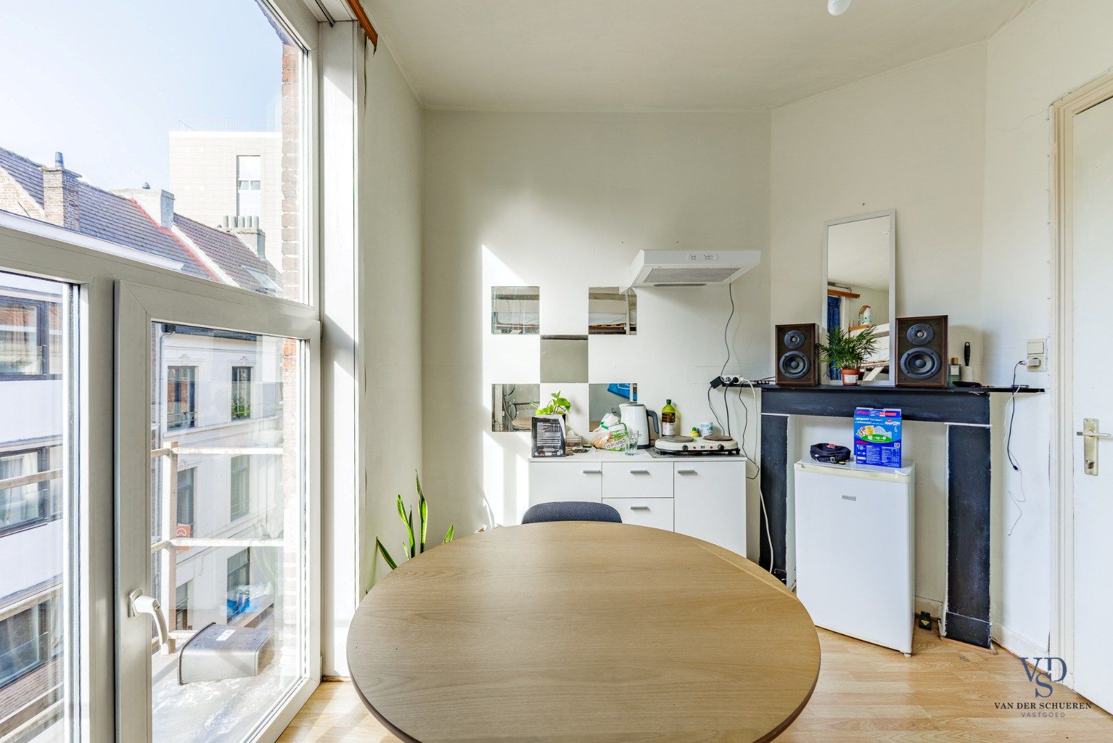 Herenhuis met 7 vergunde studentenkamers. foto 27