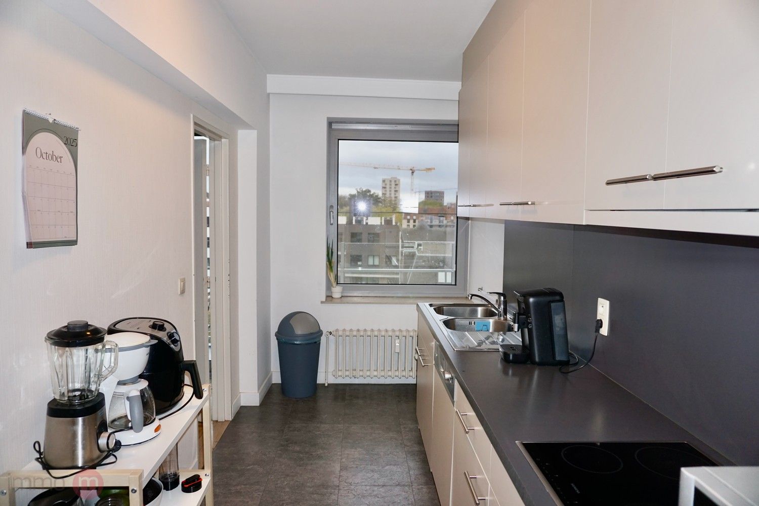 Centraal maar rustig gelegen appartement met drie slaapkamers foto 10