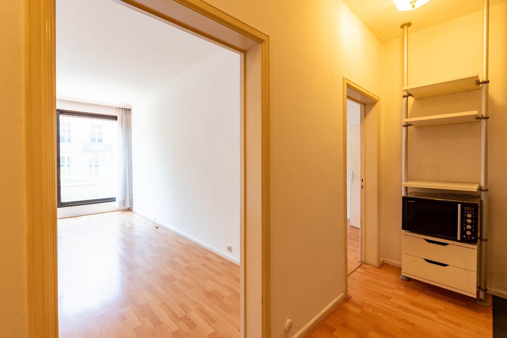 Goed gelegen één slaapkamer appartement foto 3