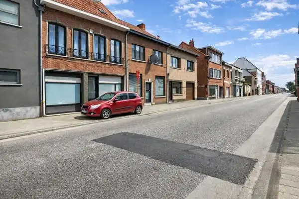 Te renoveren winkel of woning te Kruibeke foto 14