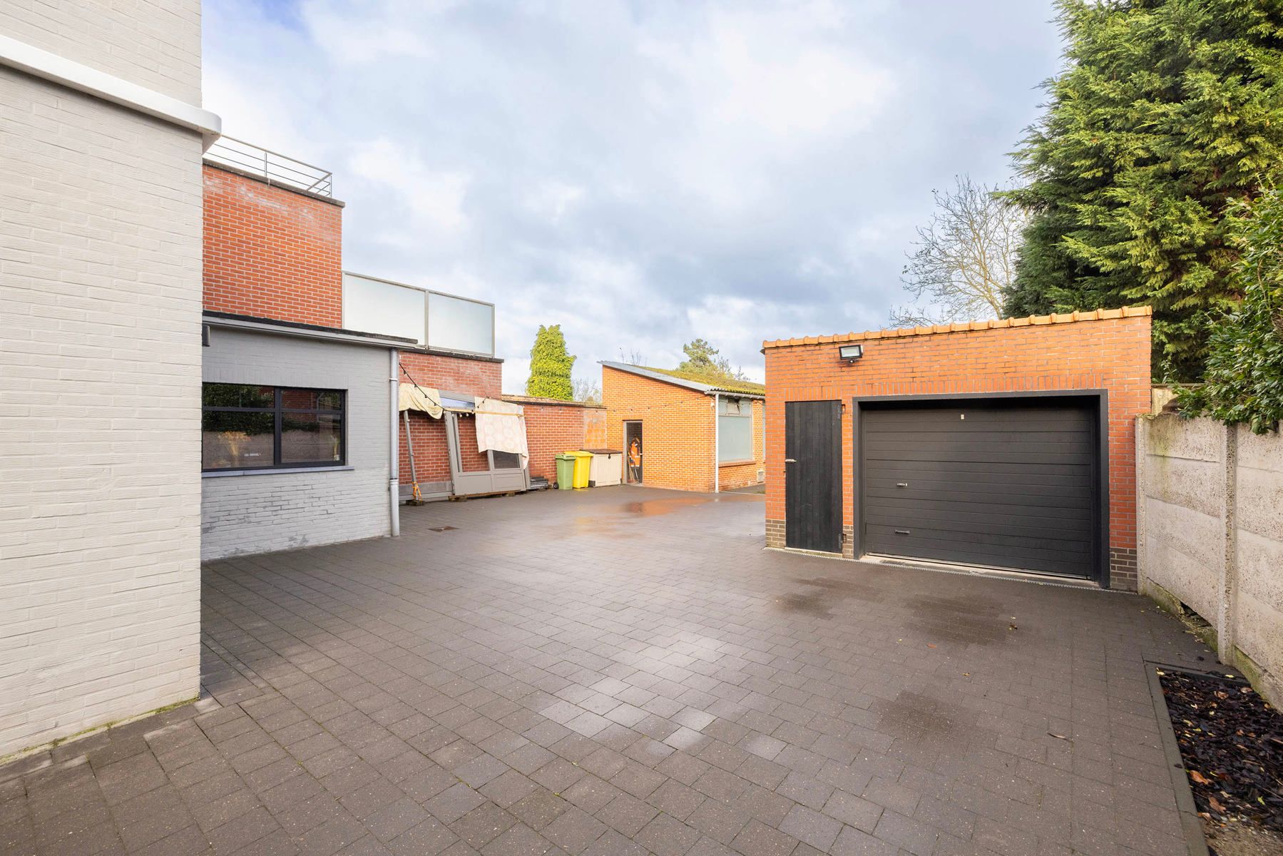 Instapklare woning met 3 slpk, 2 bdk + vergund bijgebouw foto 12