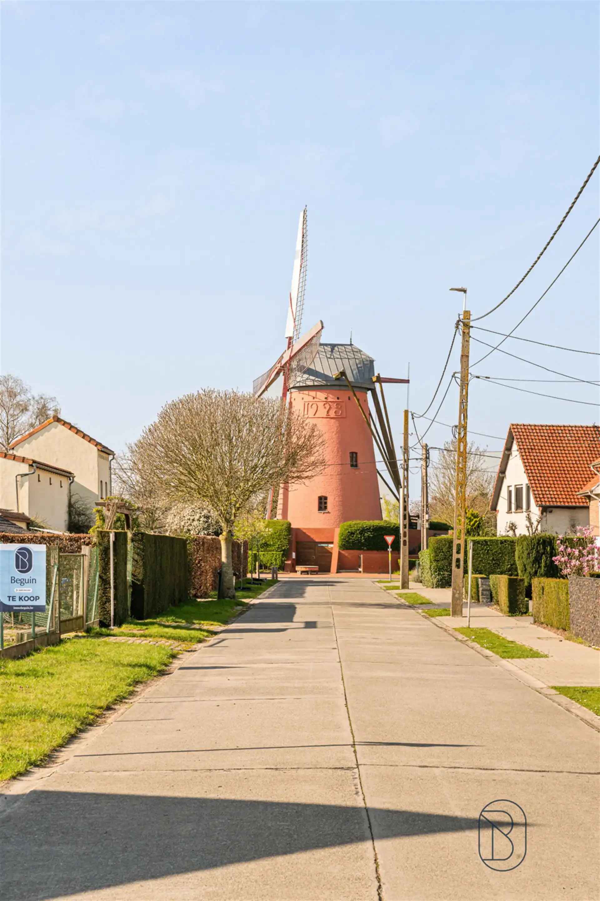 Bouwgrond 756m² voor villa, in Outrijve foto 3
