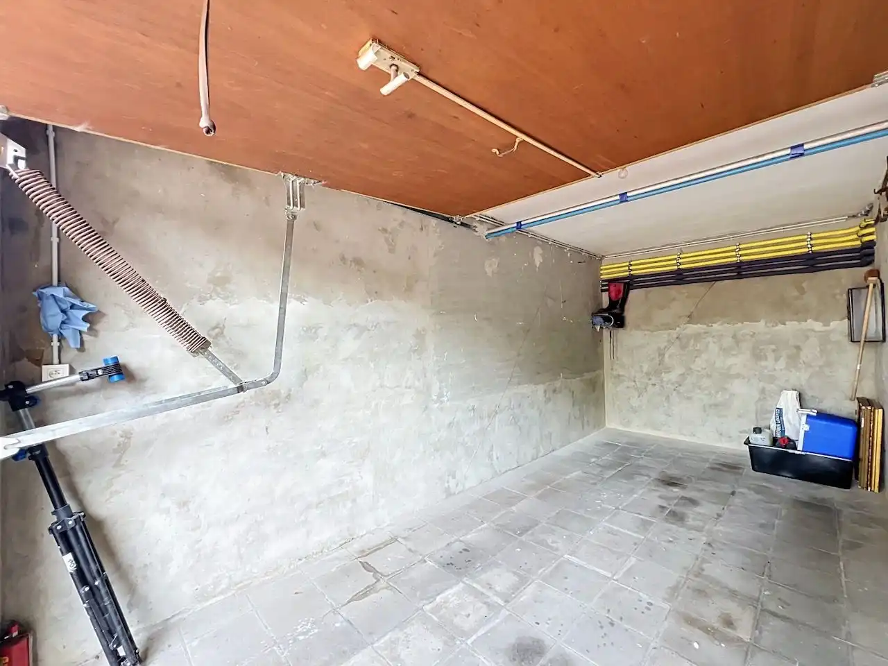 Gemakkelijk inrijdbare garage ter hoogte van het station. foto 5