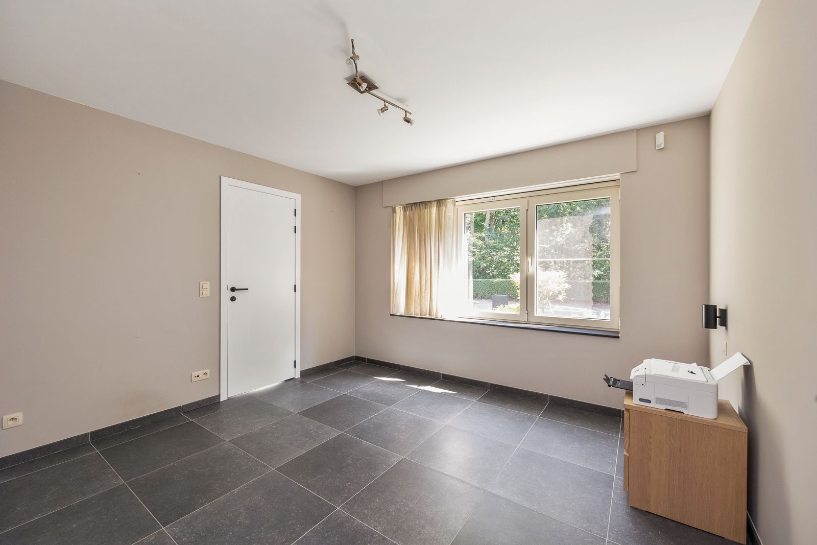 Instapklare woning met karakter, licht en ruimte in Hoevenen ! foto 15