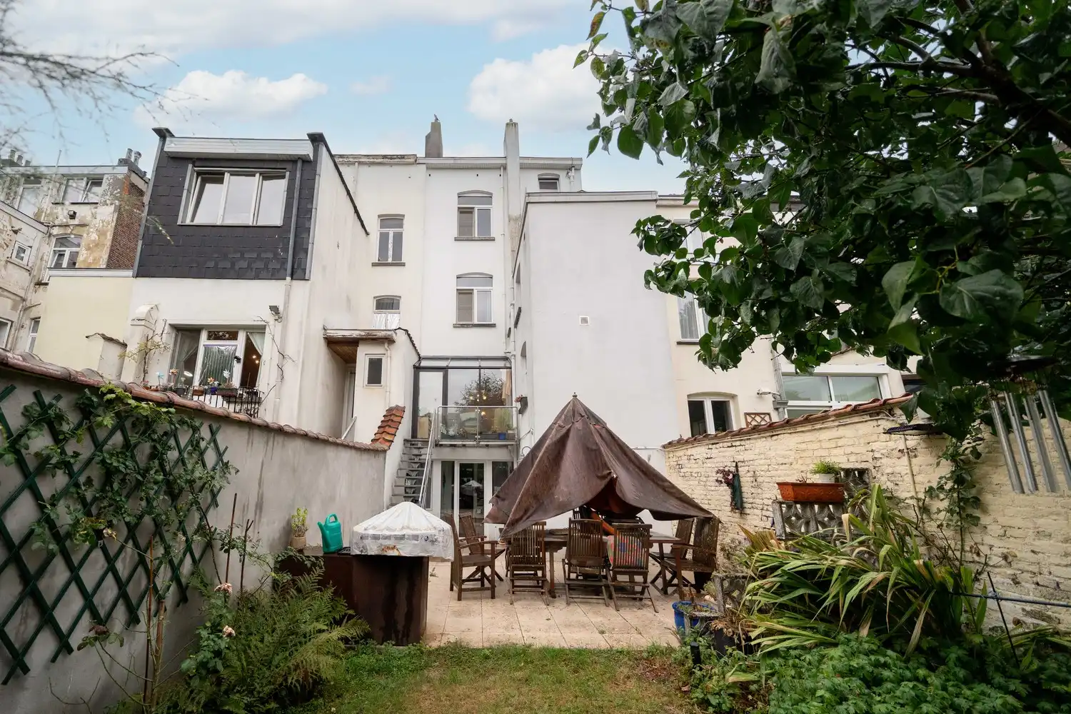 Prachtig Herenhuis met grote tuin foto 2
