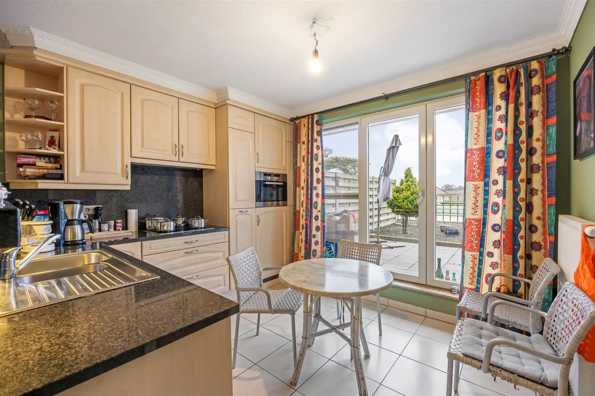 ENERGIEZUINIG APPARTEMENT MET 2 SLAAPKAMERS EN ZEER RUIM TERRAS (50M²) IN HET CENTRUM VAN OOSTHAM foto 9