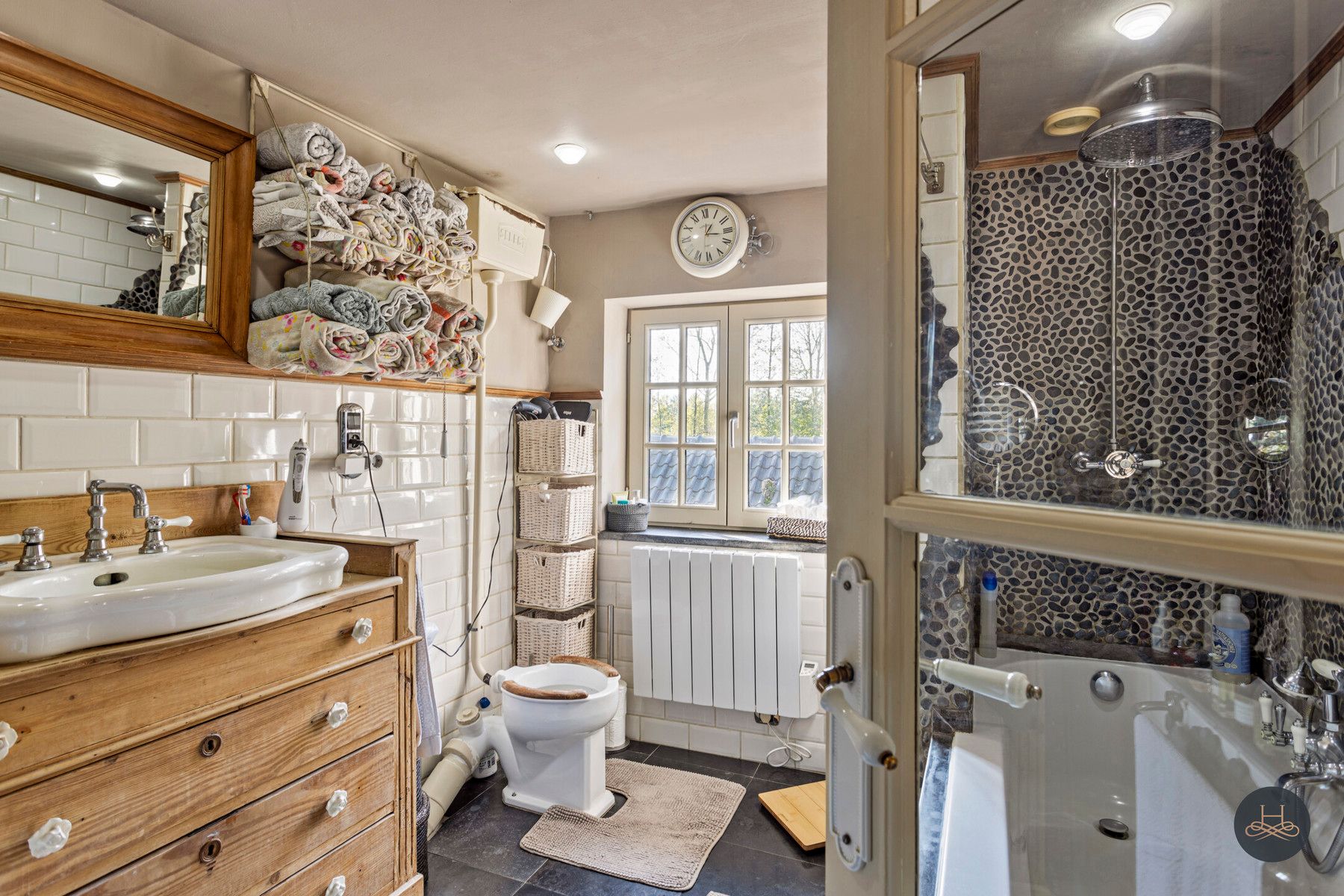 Gerenoveerde rustig gelegen historische hoeve op 45 are  foto 32