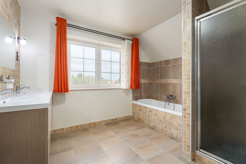 Ruime, instapklare villa nabij centrum Beitem – op slechts 10 min van Roeselare voorzien van&nbsp; 5 à 6 slpks. foto 14