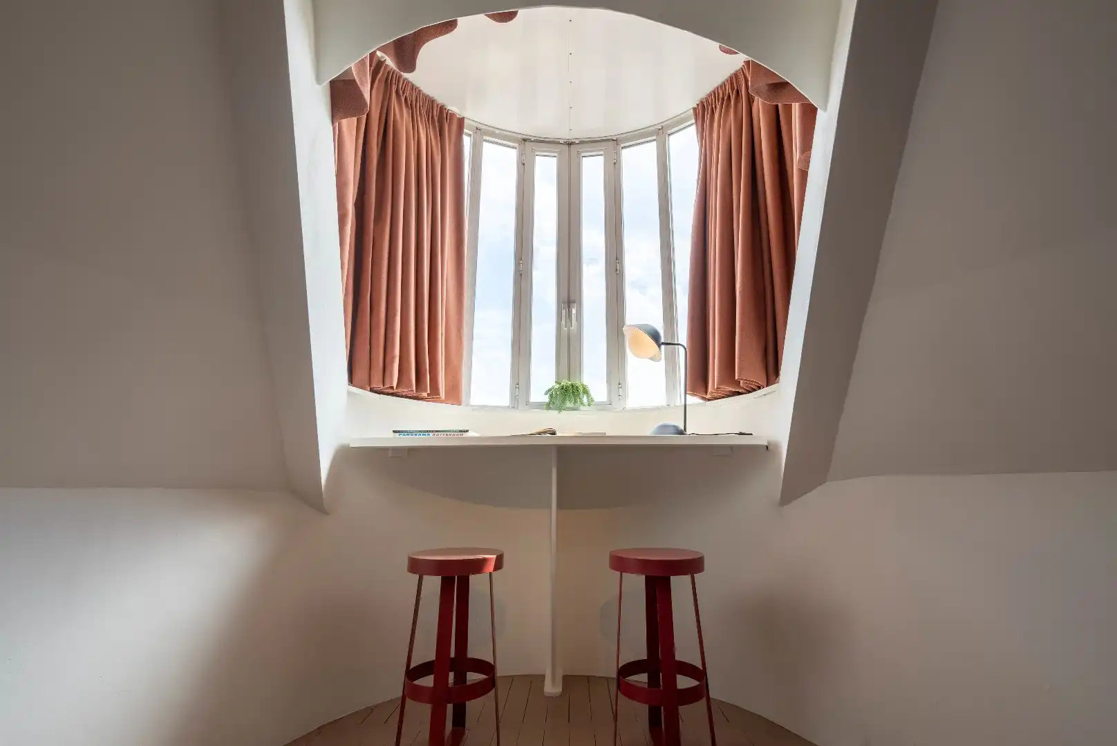 Iconisch hoekgebouw met zorgeloos rendement foto 21