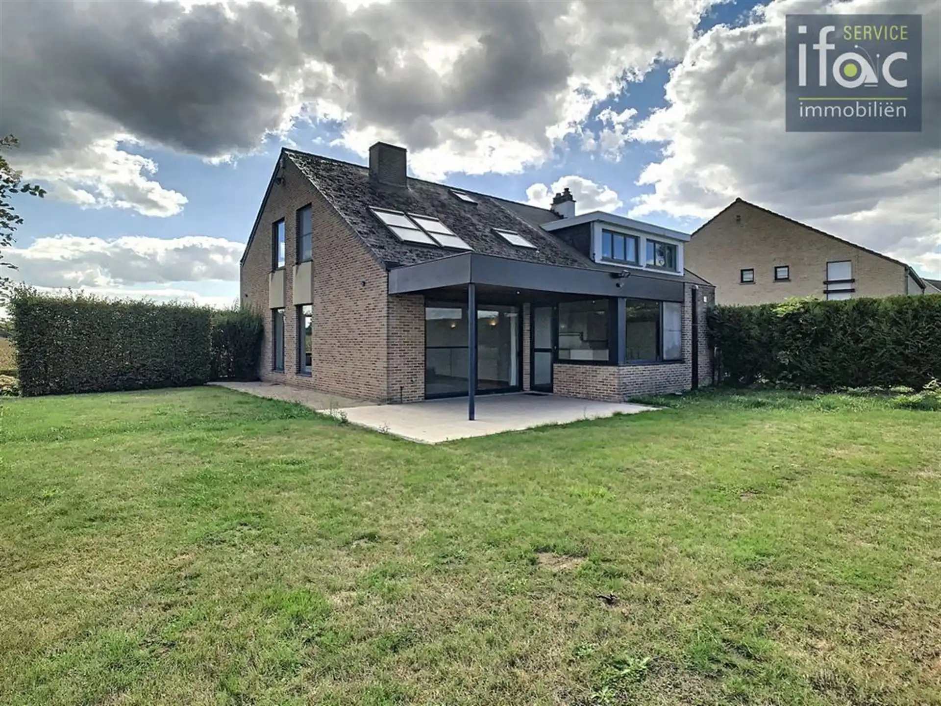 Prachtige 3-gevel villa met unieke panoramische vergezichten foto 30