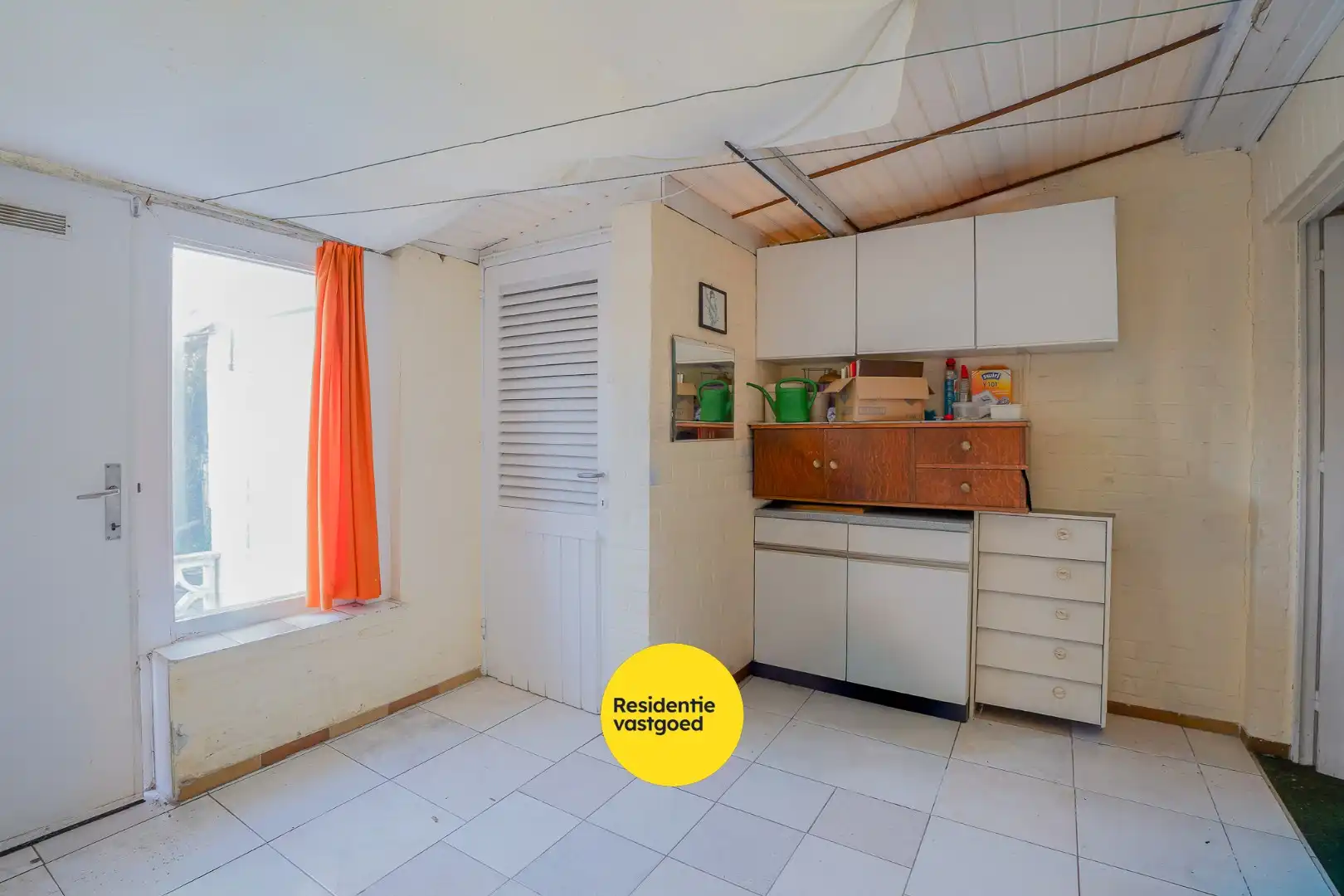 Ruime woning met zuidgerichte tuin te Sint-Michiels foto 9