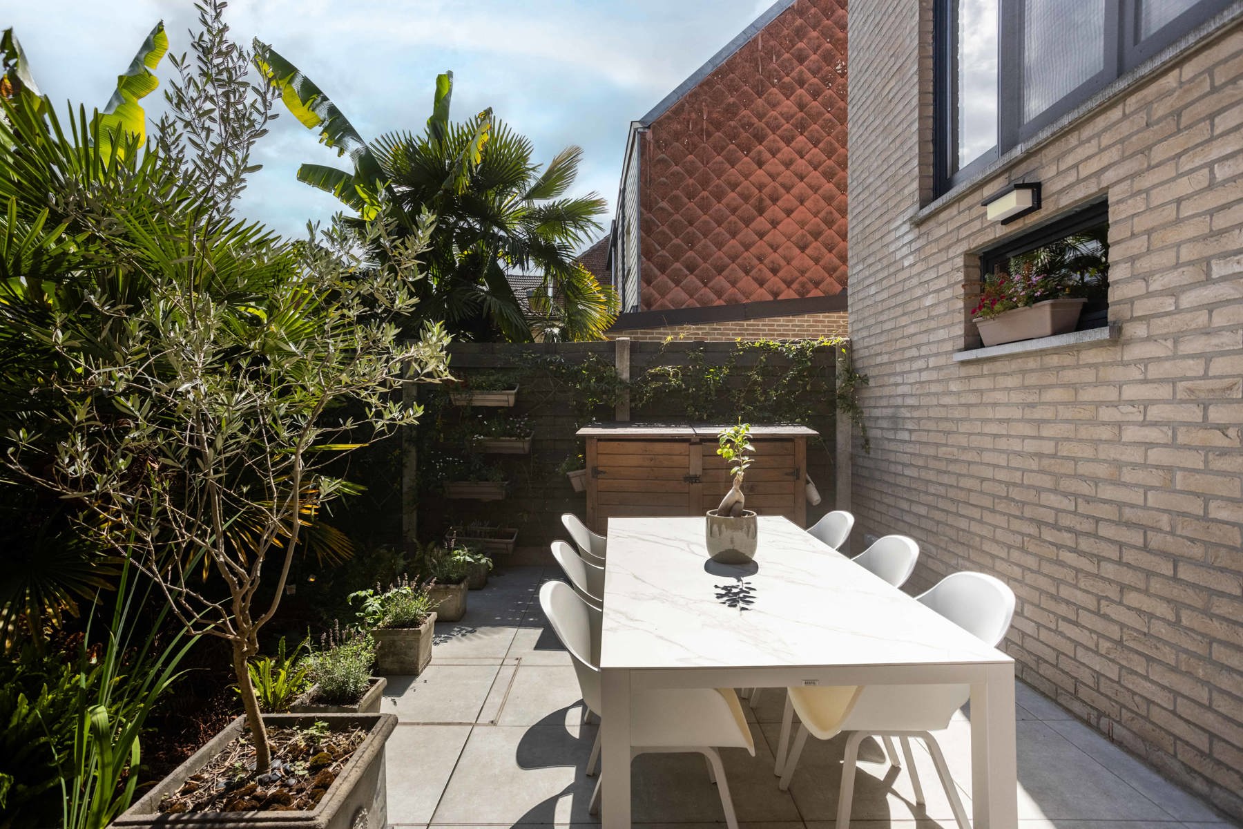 Stijlvolle bel-etage met garage en tuin op een topligging foto 21
