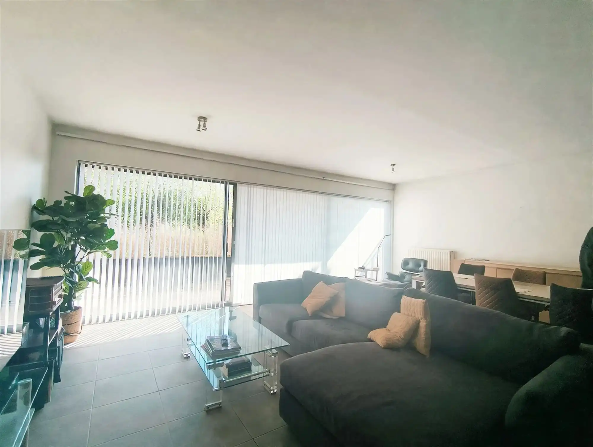 Wonen met klasse in dit appartement aan de waterkant. Met 2 slaapkamers, groot terras, autostaanplaats ondergronds. foto 5