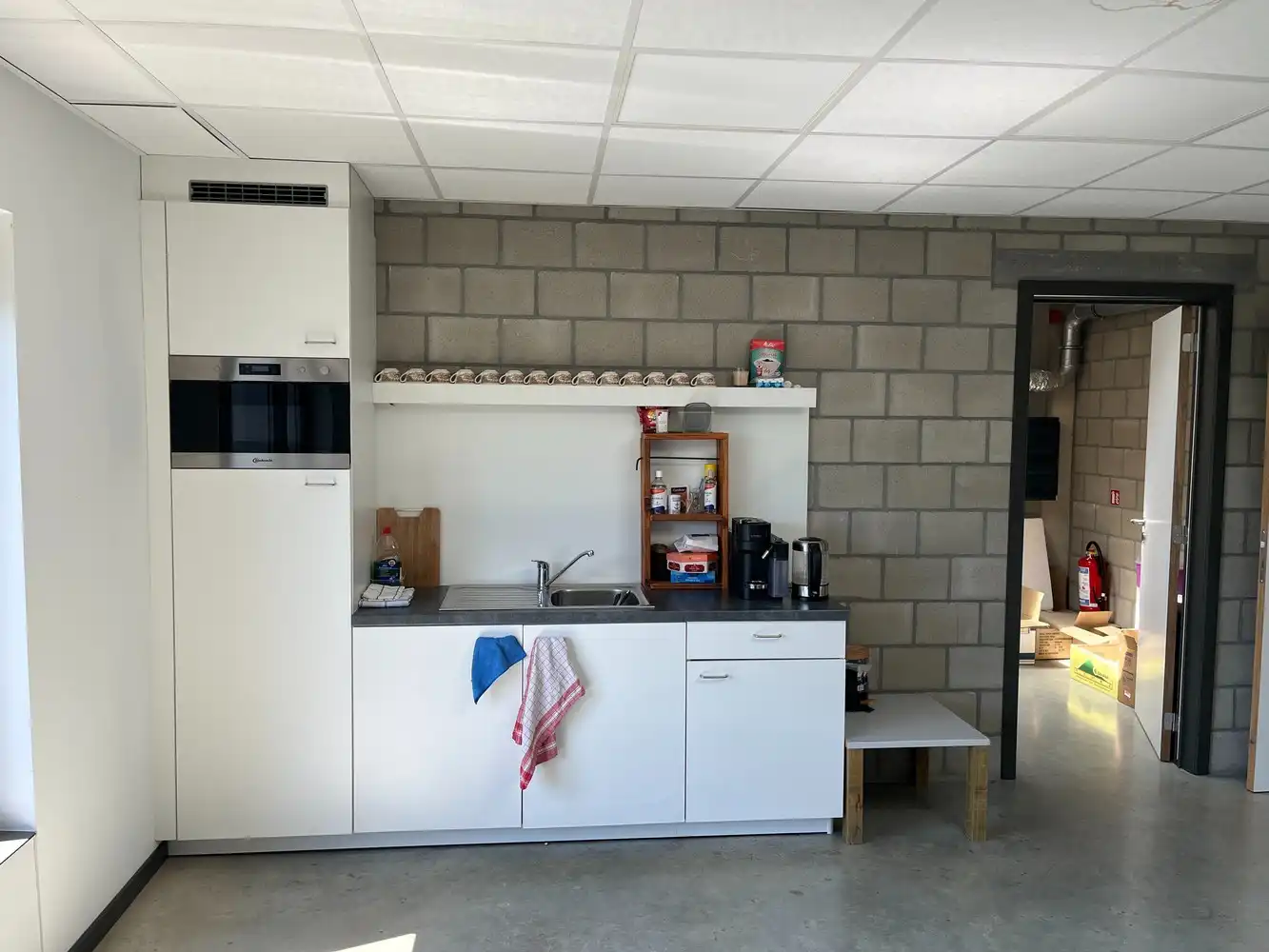 660m² bedrijfshal incl. kantoren foto 9